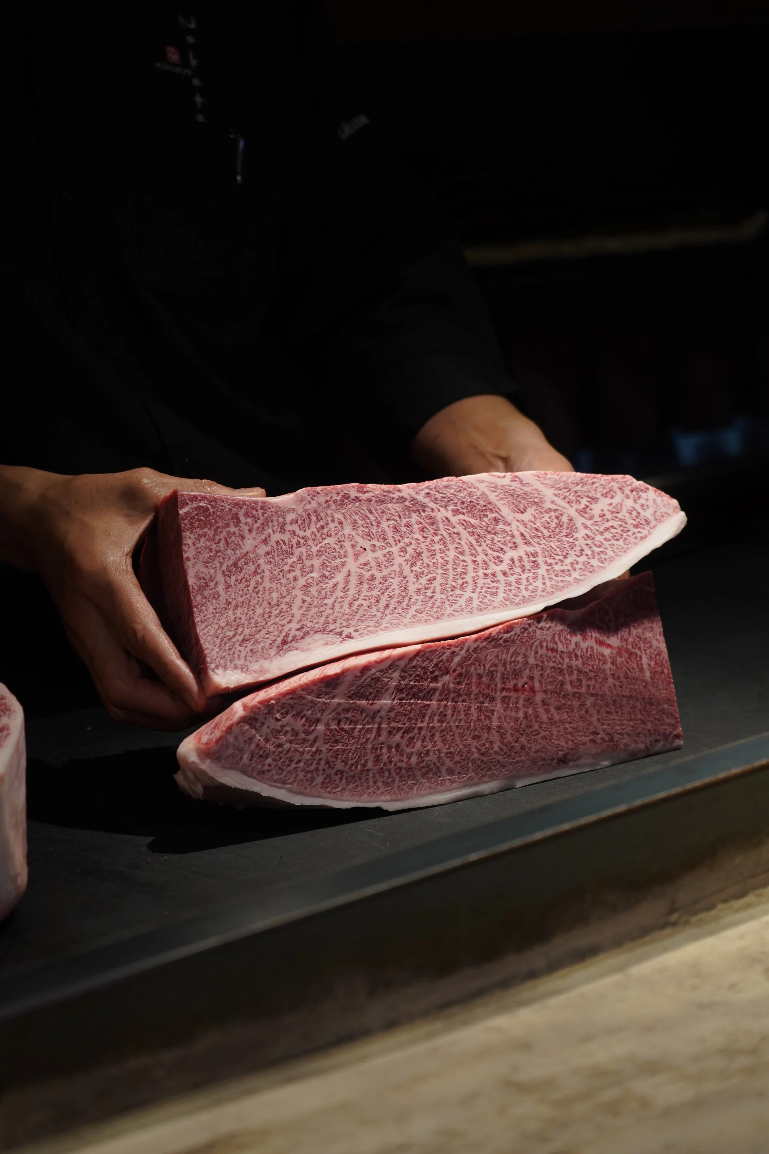 Nikusho Nakata: Charcoal-Grilled Wagyu Experience in Namba, Osaka