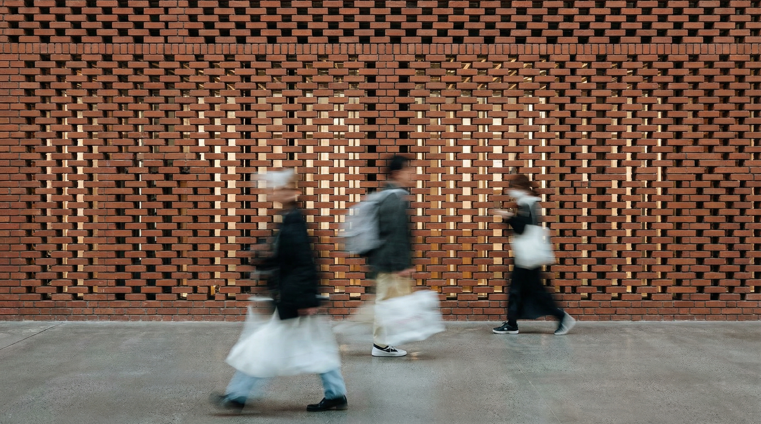 Trendwell Wskazujemy, jak zmieniły się oczekiwania konsumentów w ostatnim czasie i jakie nowe narracje wizualne oraz komunikacyjne trzeba wdrożyć, aby utrzymać lojalność dotychczasowych klientów i pozyskać nowych.