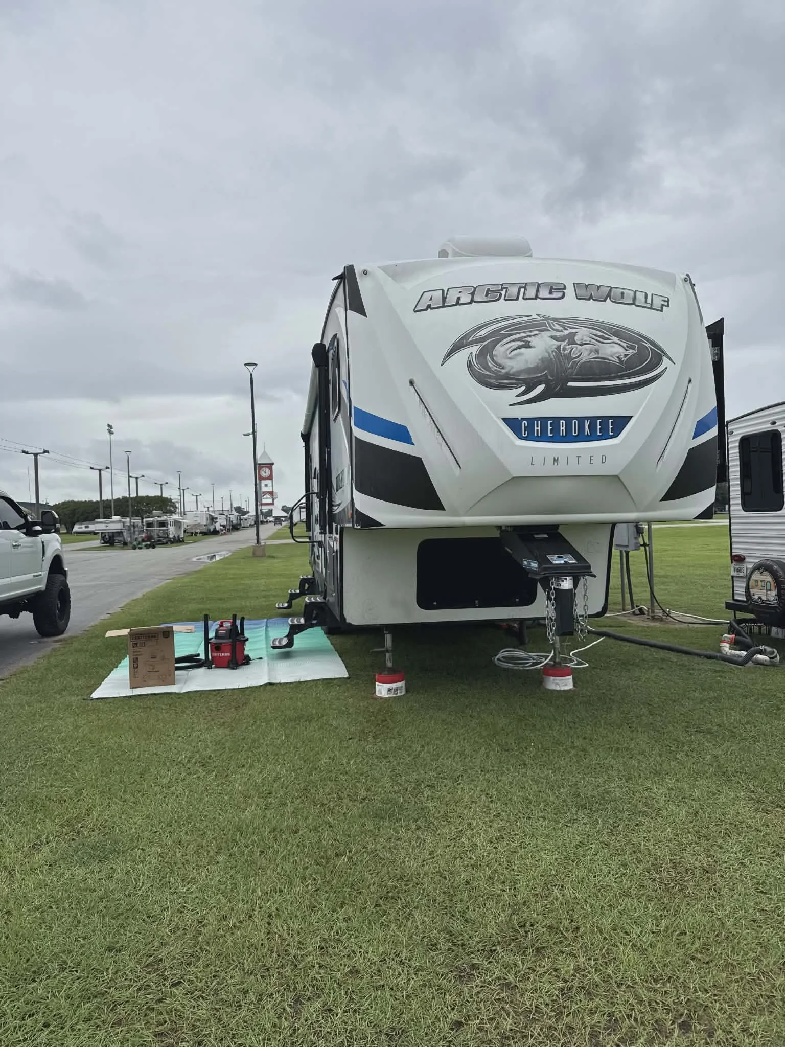 Unlimited Mileage RV Rentals Near Me Go Far. Go Often. No Meter Running.