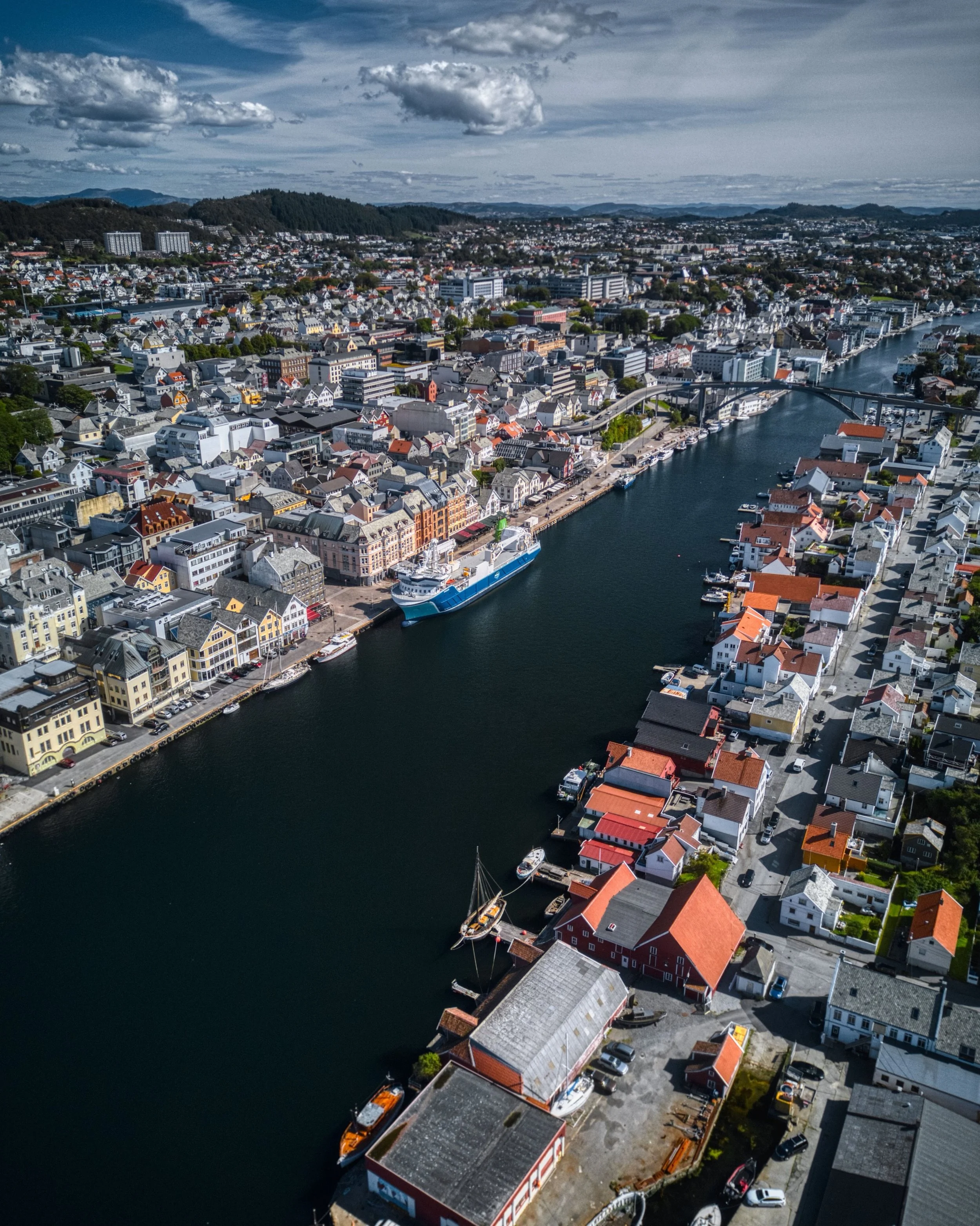 If you had to describe Haugesund in one word - what would it be?🤔💬

📷 @nordicdrone