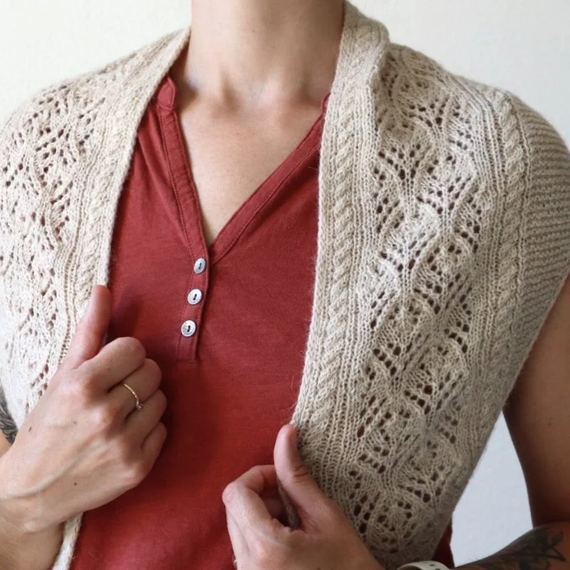 🎂 I turn 36 today! So I&rsquo;m offering 25% off my patterns on Ravelry ✨

No code needed!
Offers ends on 12/03 10 am CET

Have a lovely day!

#birthdaysale #knittingpatterns #patternsale