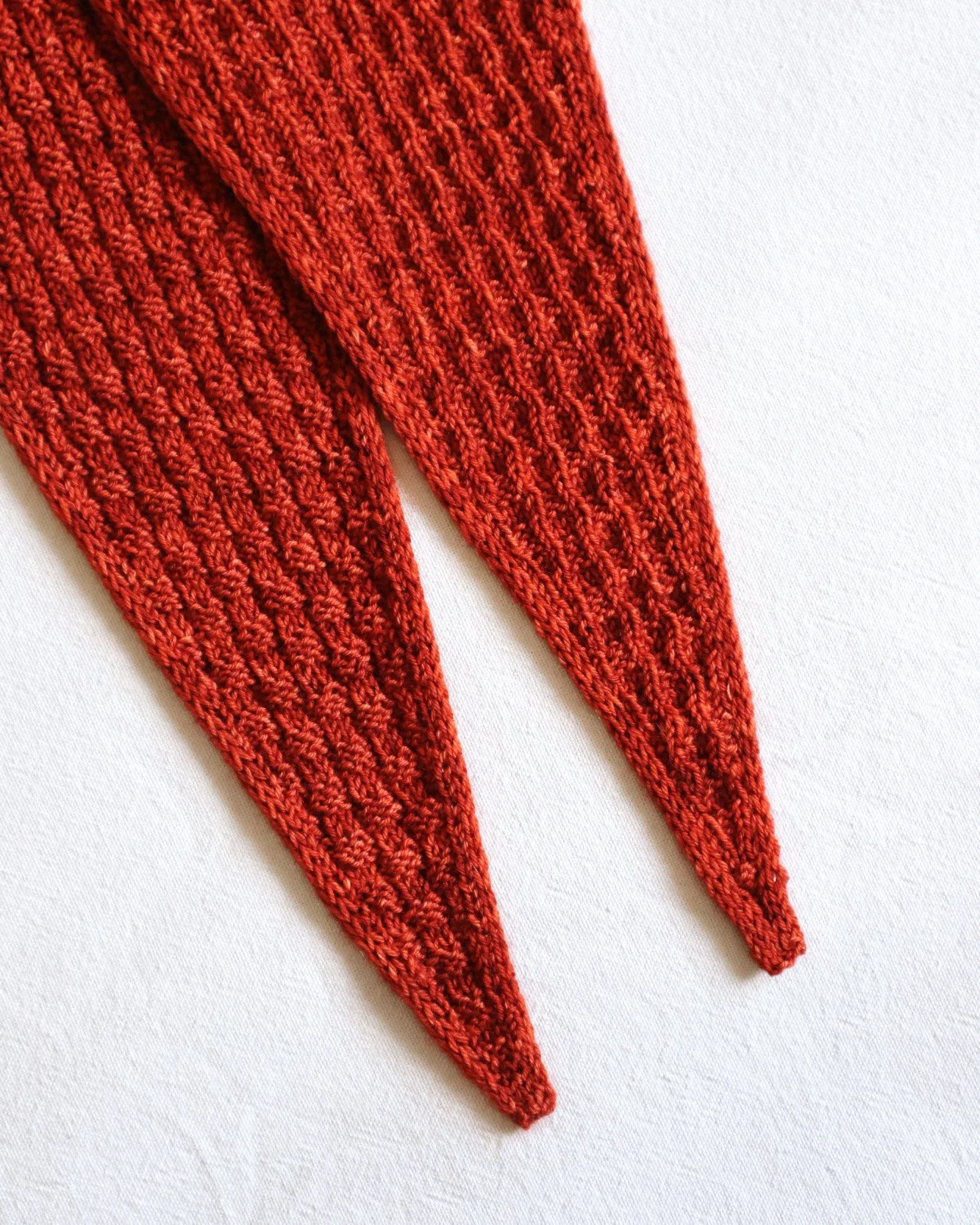 My sample of the Mable Scarf is all blocked ✨

What I like about this design is that it looks as good on the wrong side as it does on the right side - you get 2 scarves in 1!

~

Mable Scarf - test knit coming very soon!
Yarn used - @lainamouree Ath&