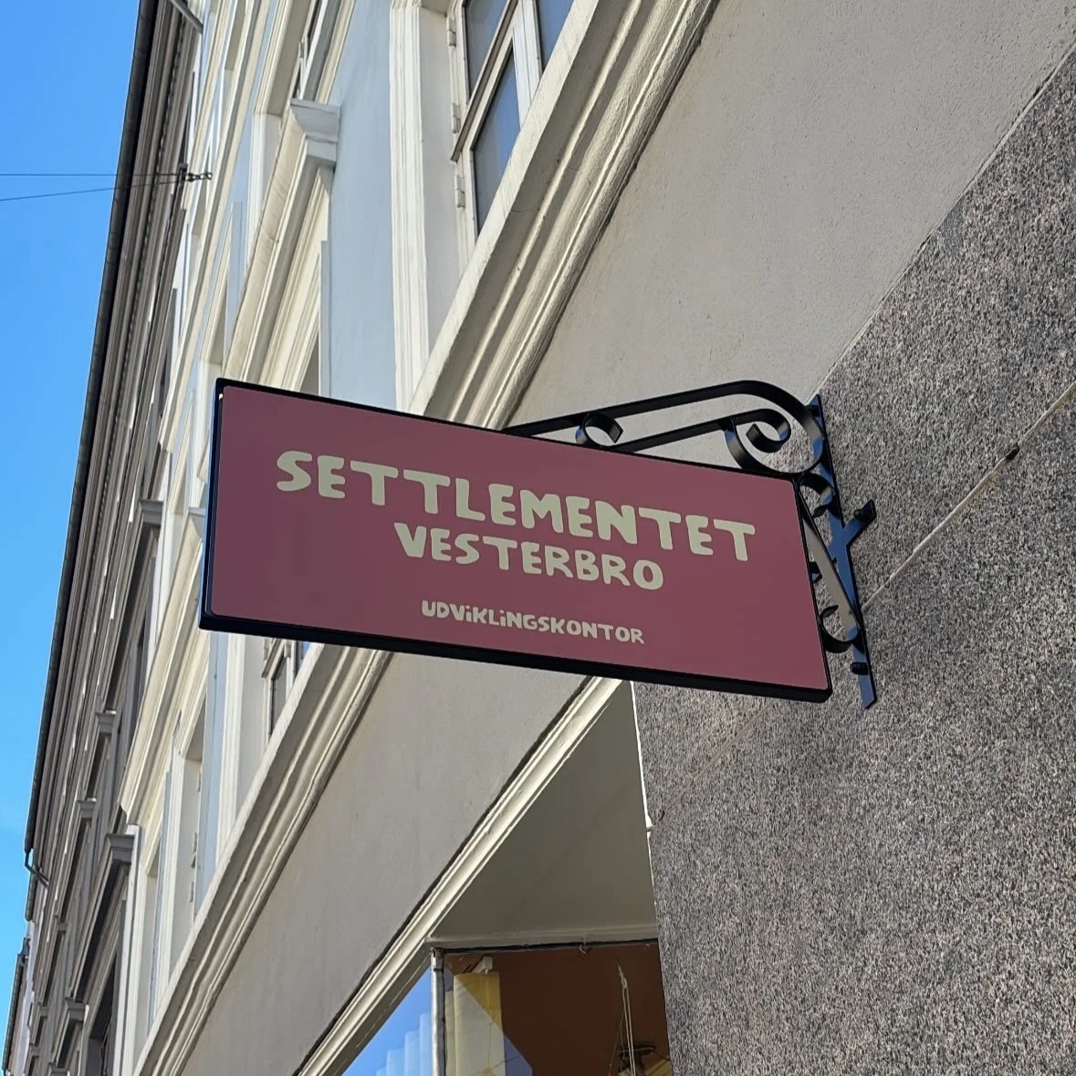 SETTLEMENTET HAR FÅET SIT EGET UDVIKLINGSKONTOR