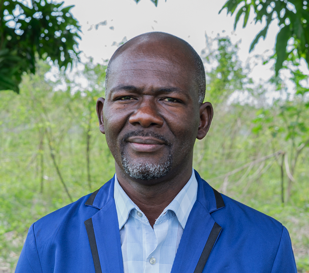  
  Claudin Idoxis     Education Director  
 