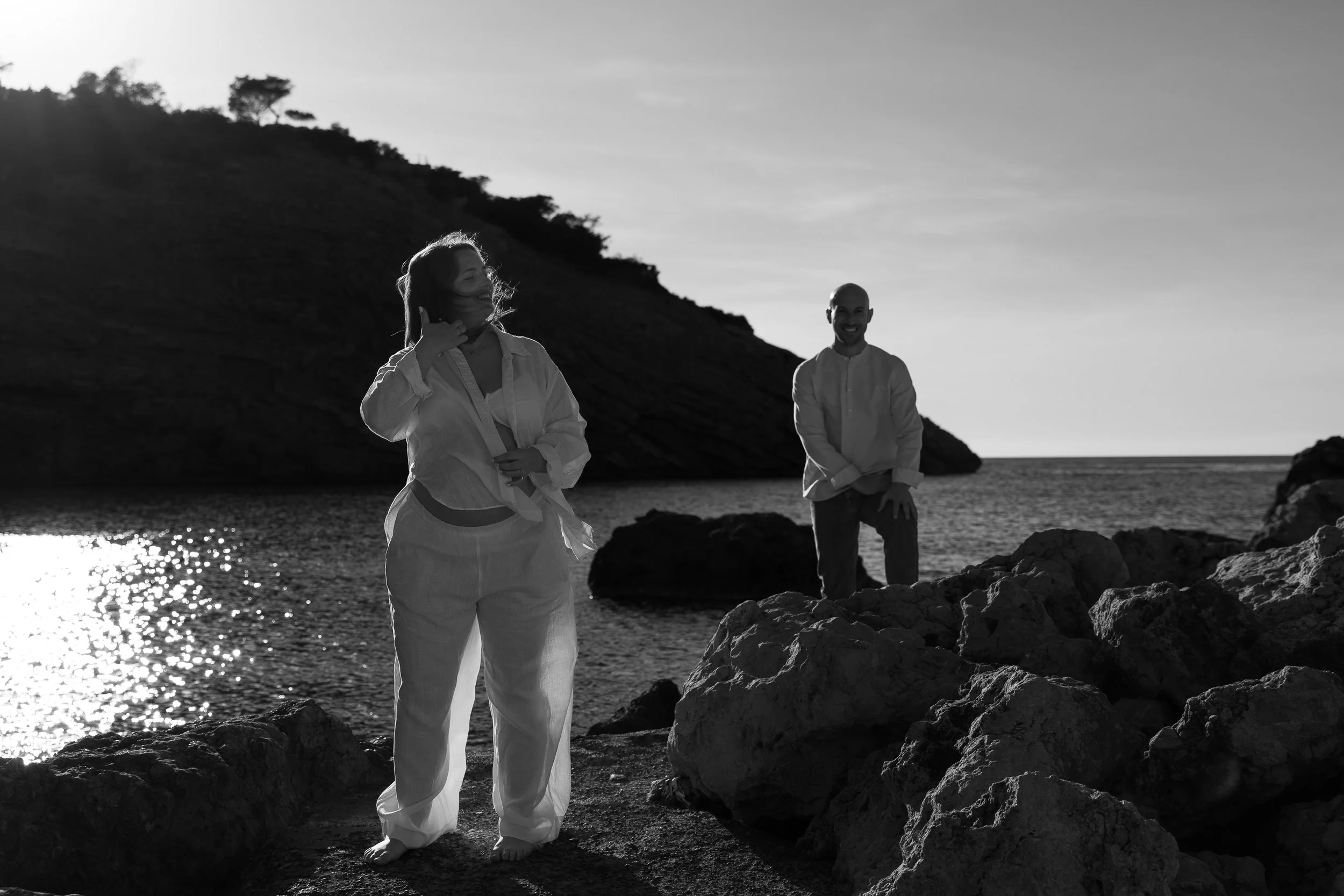 1B9A8223Sesion de fotos en pareja ibiza cala moli.jpg