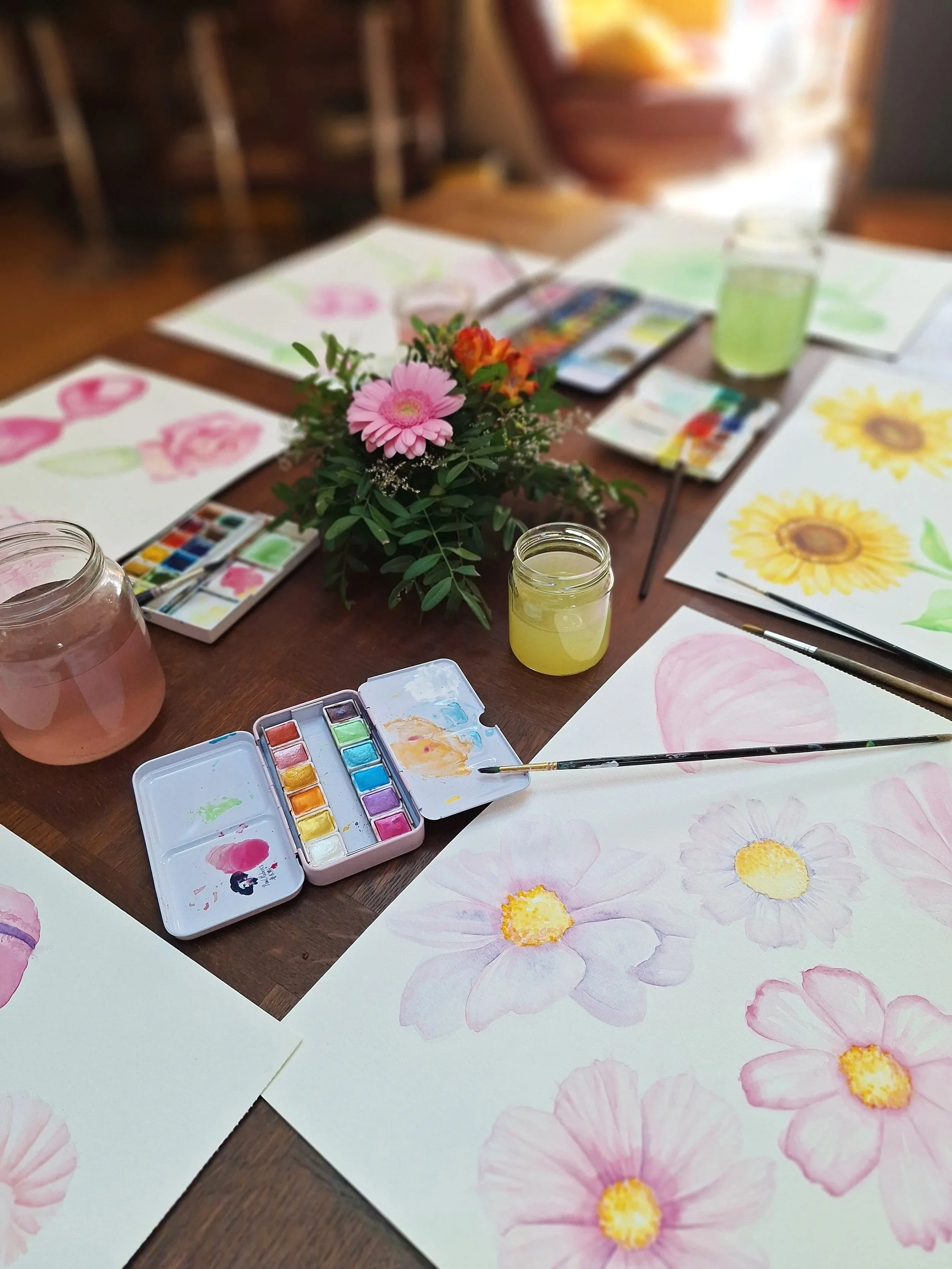 evenement artistique sur mesure, petit groupe aquarelle, idee team building, idee  edvjf la Baule