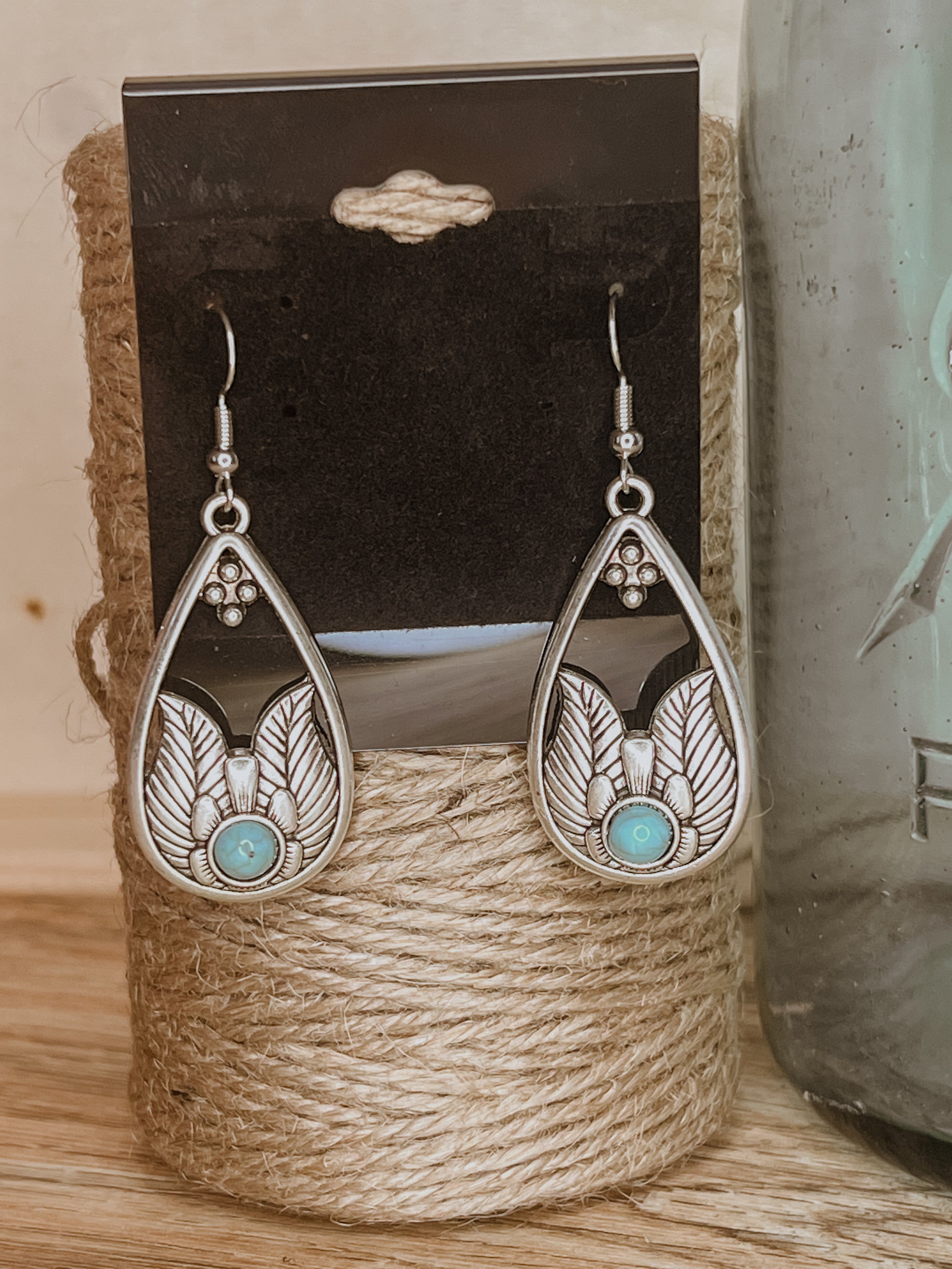 Western Fashion Leaf Earrings