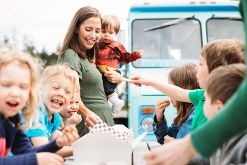 What is the difference between term life insurance and whole life insurance?&nbsp;