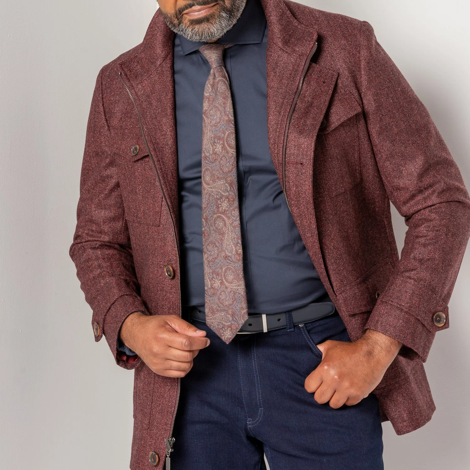 Men’s custom coat crafted for cooler seasons with refined design.