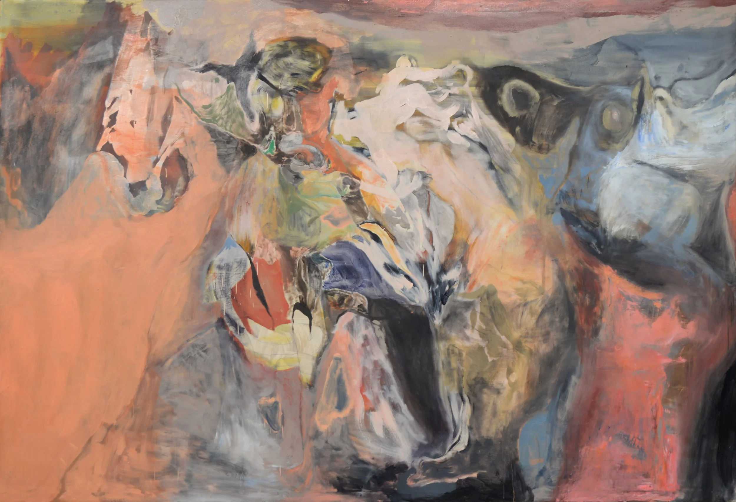 Dipinto astratto con colori caldi e freddi che creano una composizione complessa e fluida.