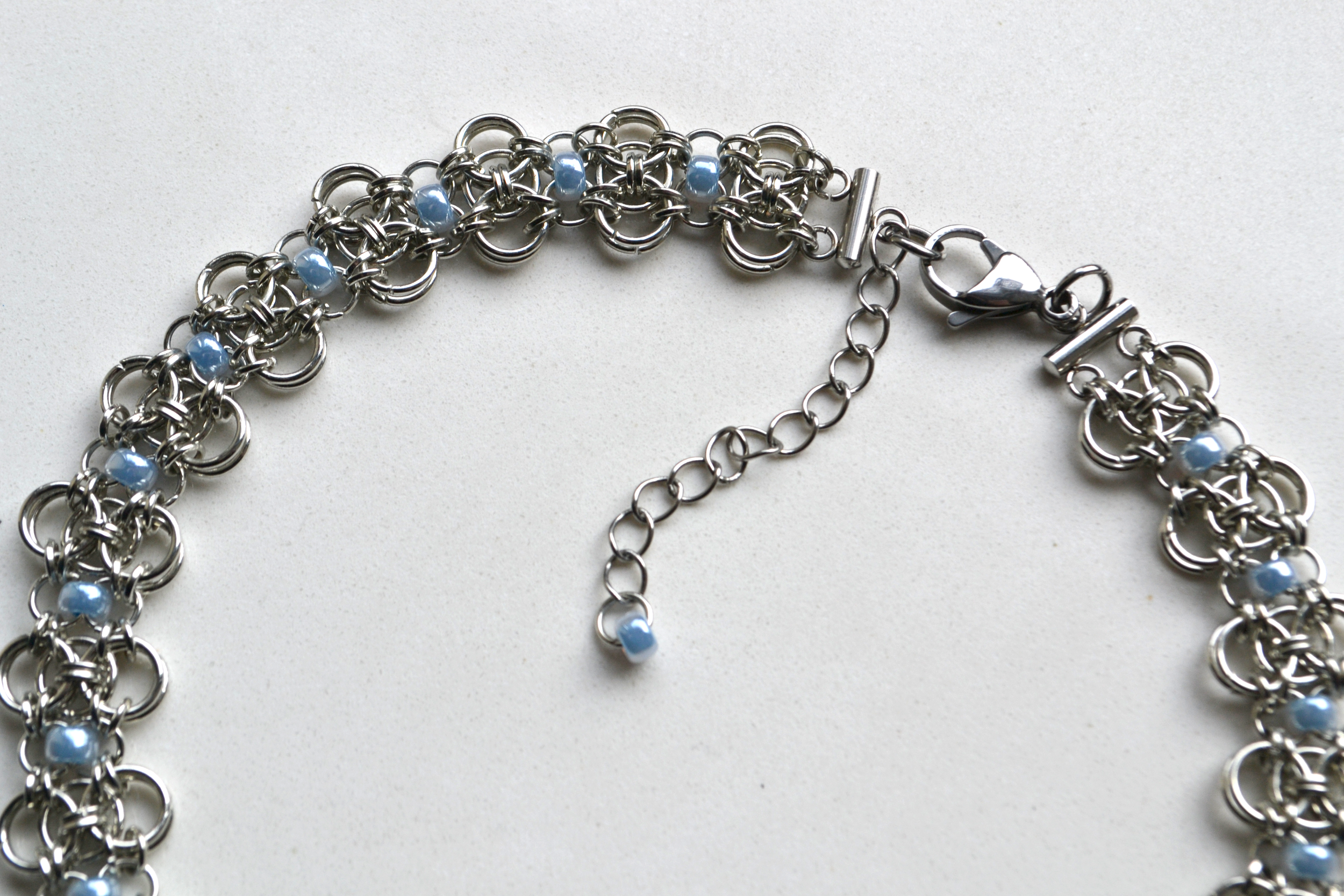 blue helm neck 4.png