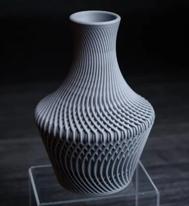 vase-lucid-1.jpg