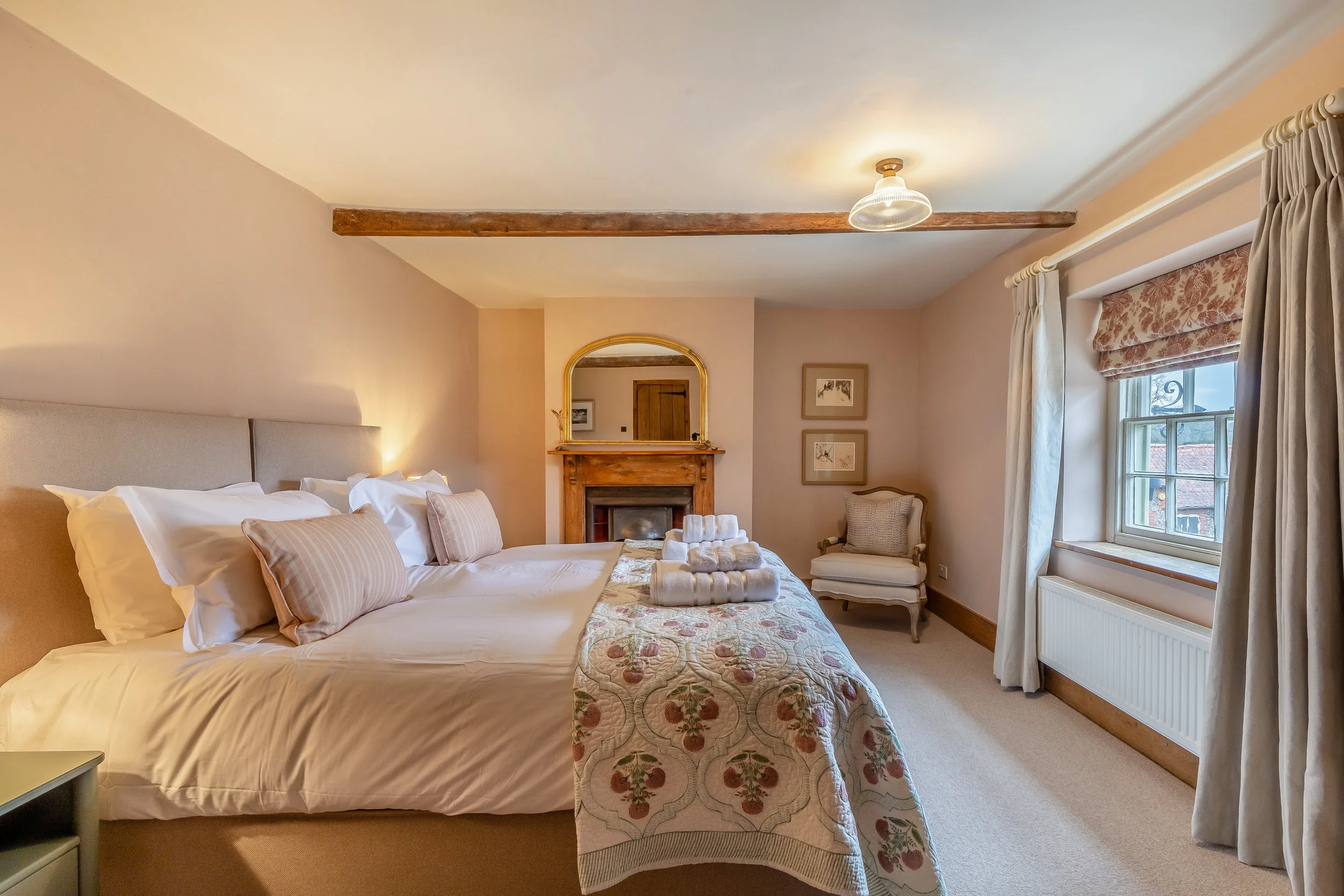 8634027-interior59 copy.jpg