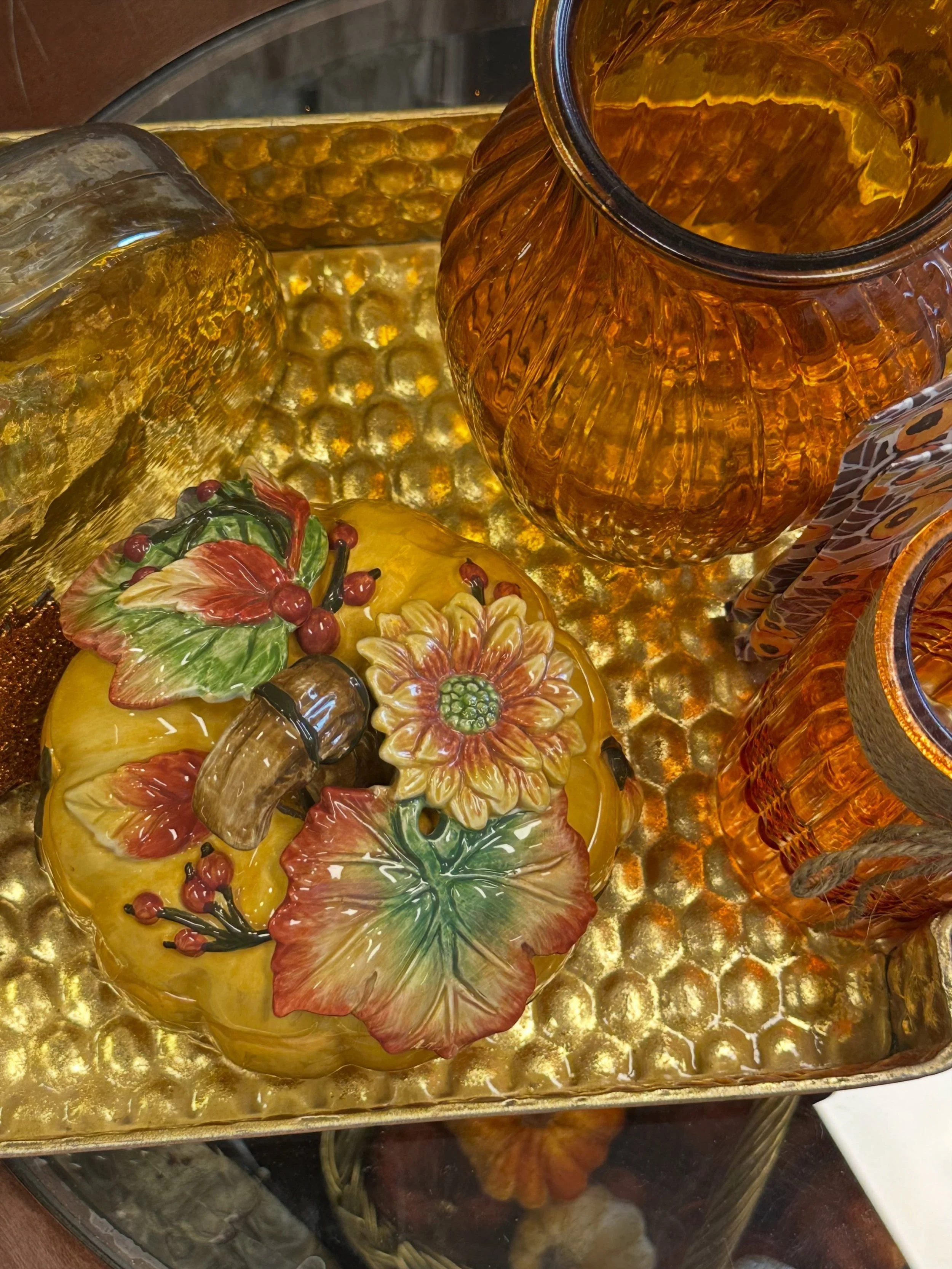 Is there anything better than walking into a thrift store that feels like home? Our stores are beautifully decorated and create an inviting feeling as soon as you walk in the door! 

#thrift #nonprofit #buckscounty