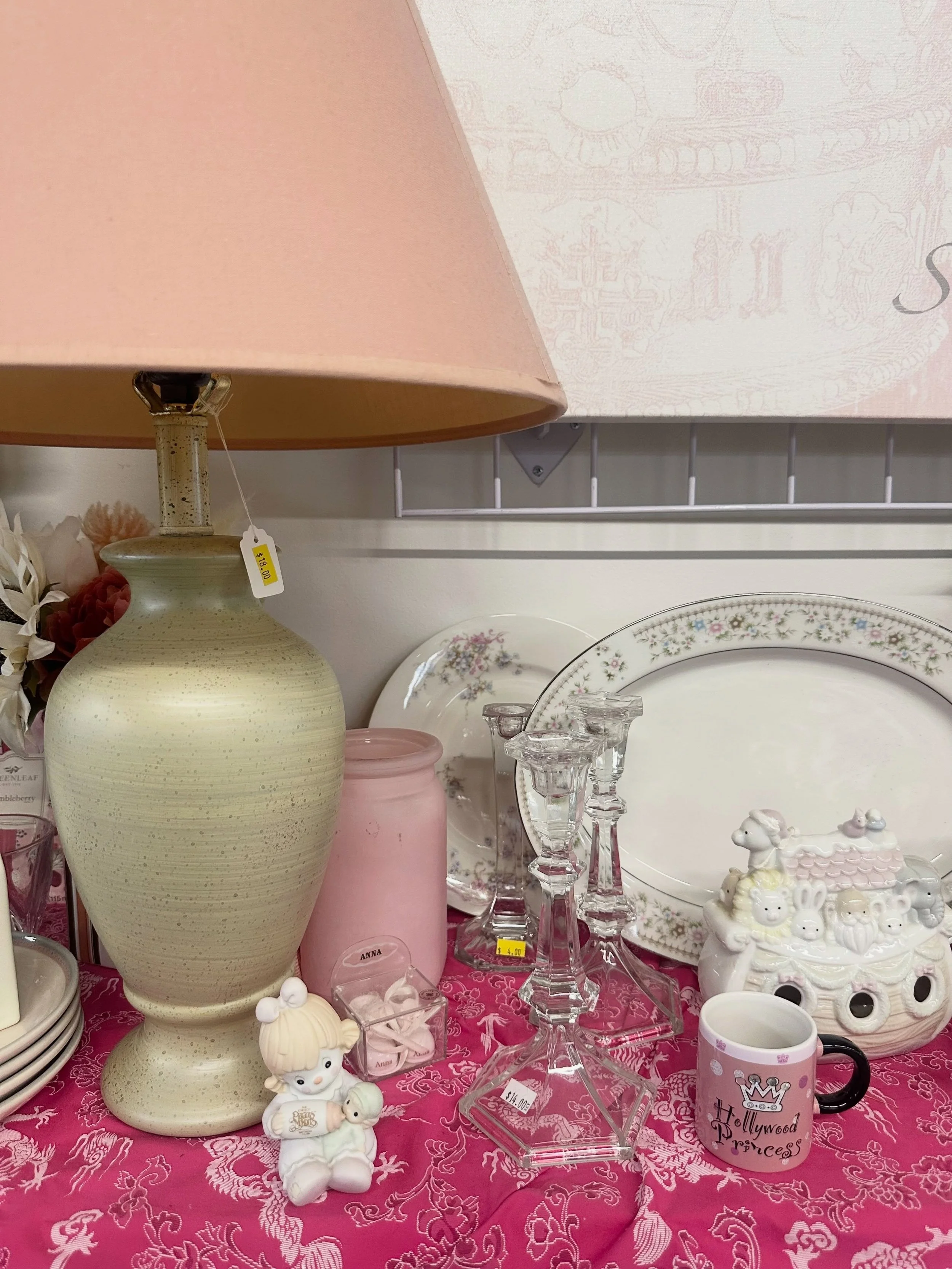 Happy Monday! This weeks color tag sale is PINK! All PINK tagged items are 50% off this week only! Come in and shop to see all the wonderful finds waiting! 💗🌸🌷🎀

#thrift #buckscounty #thrifthaul