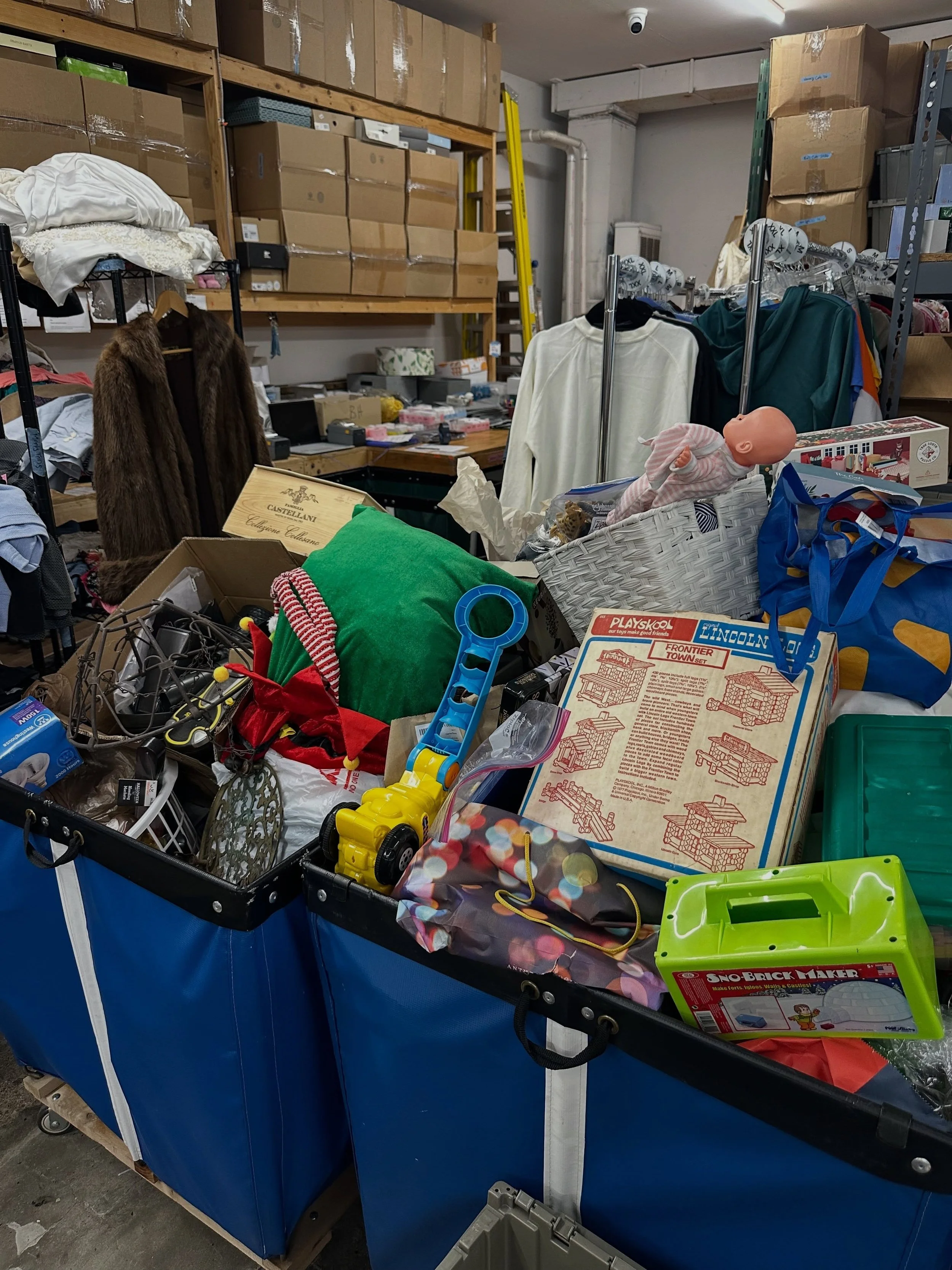 Some behind the scenes from our Buckingham store! 

#behindthescenes #nonprofits #thrift