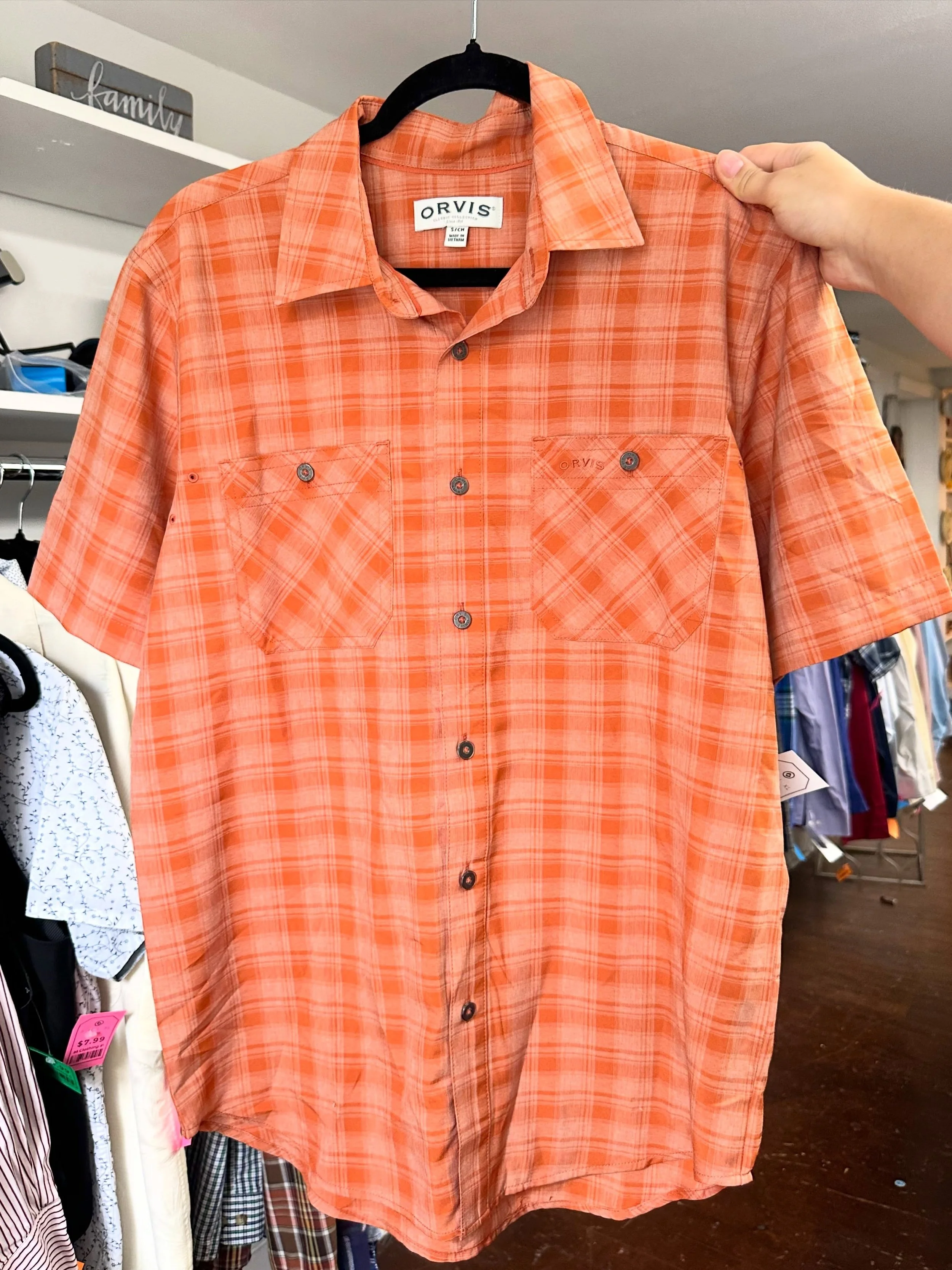 We hope you had a wonderful weekend, we are back this week with great sales! Today only all GREEN tagged CLOTHING items are $1.00! The color tag sale this week is ORANGE, all items with an ORANGE tag are 50% off!! Happy Thrifting!!

#sales #thrift #b
