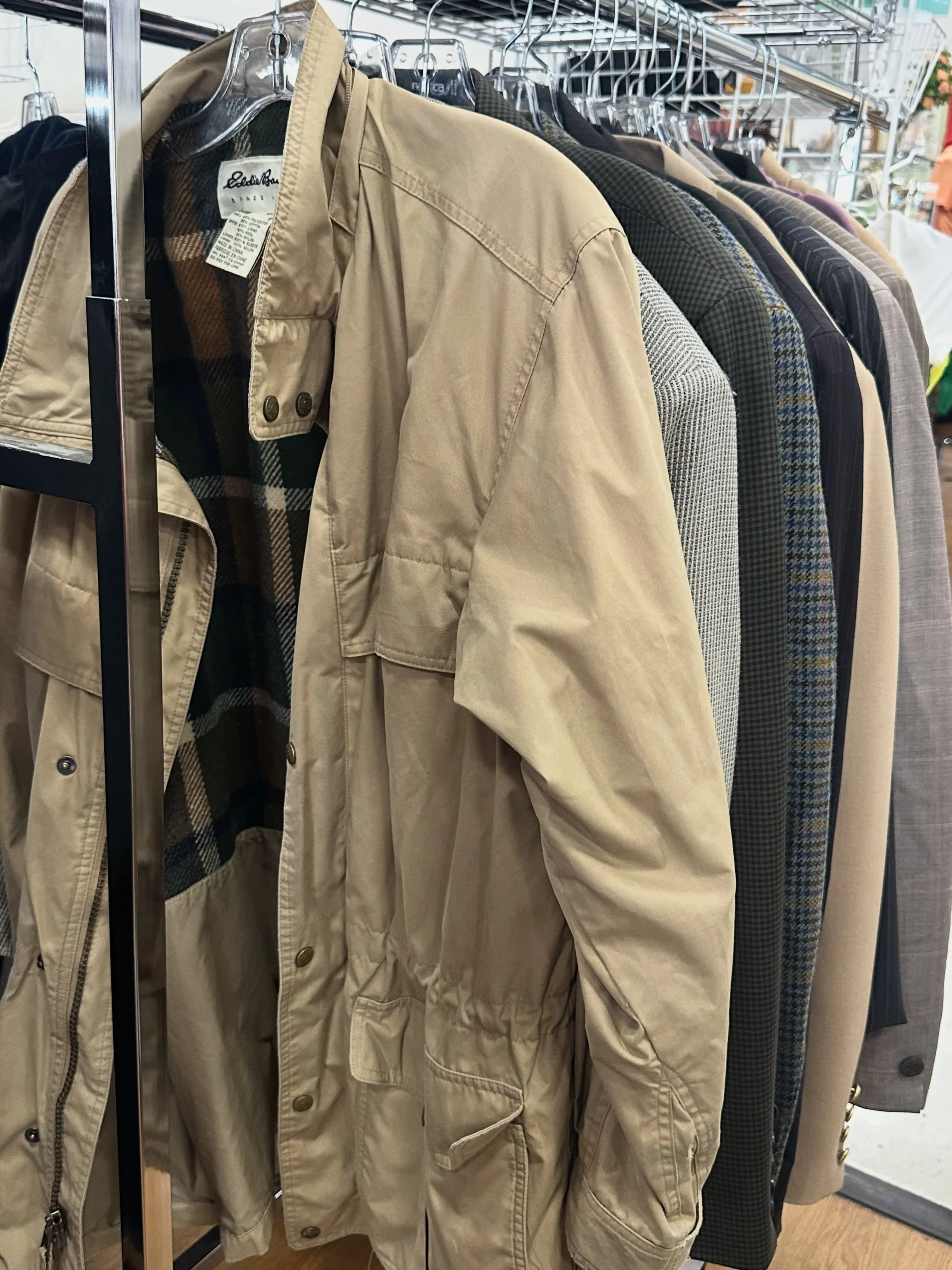 It&rsquo;s officially fall!! All of our stores have wonderful selections of fall clothing! We are so excited to see what you find! Happy Thrifting! 

#fallvibes #thriftpa #buckscountypa #nonprofits