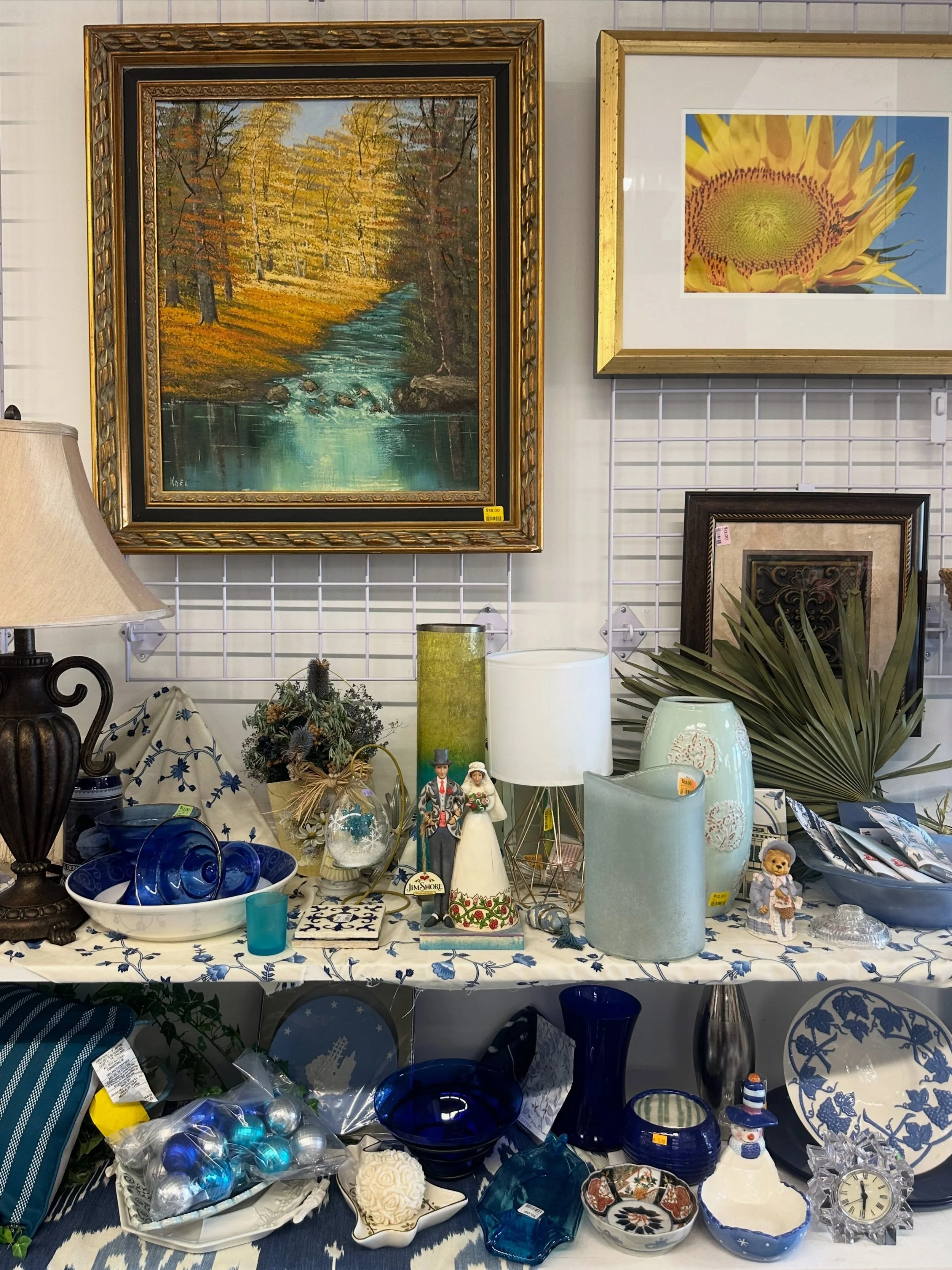 Happy Monday! We are excited for another week of sales! All BLUE tagged items are 50% off at all locations this week only!! Happy Thrifting! 🦋🧢👖

#sales #buckscounty #thrift #nonprofit