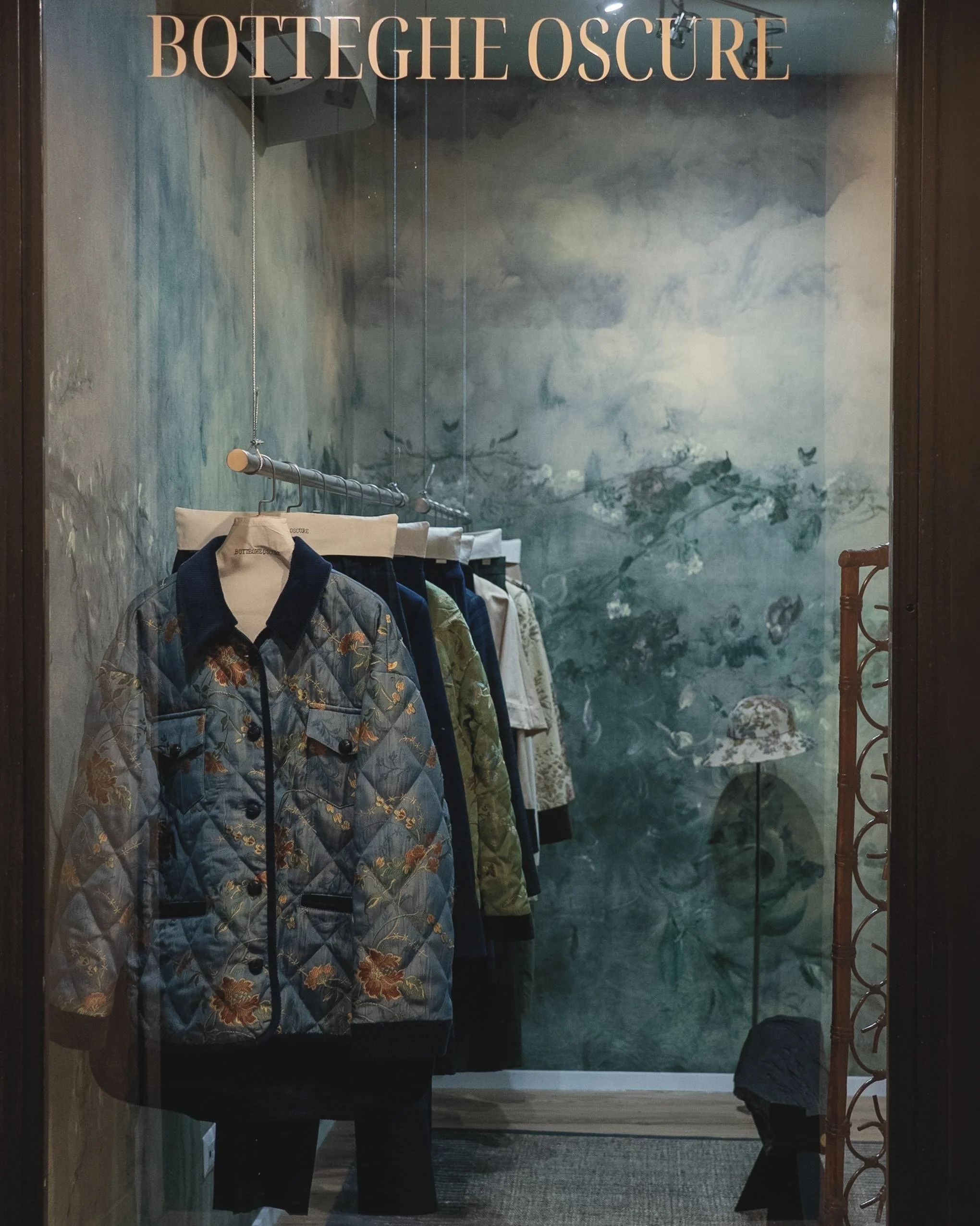 Rome: Monti Fashion Tour with Local Designers