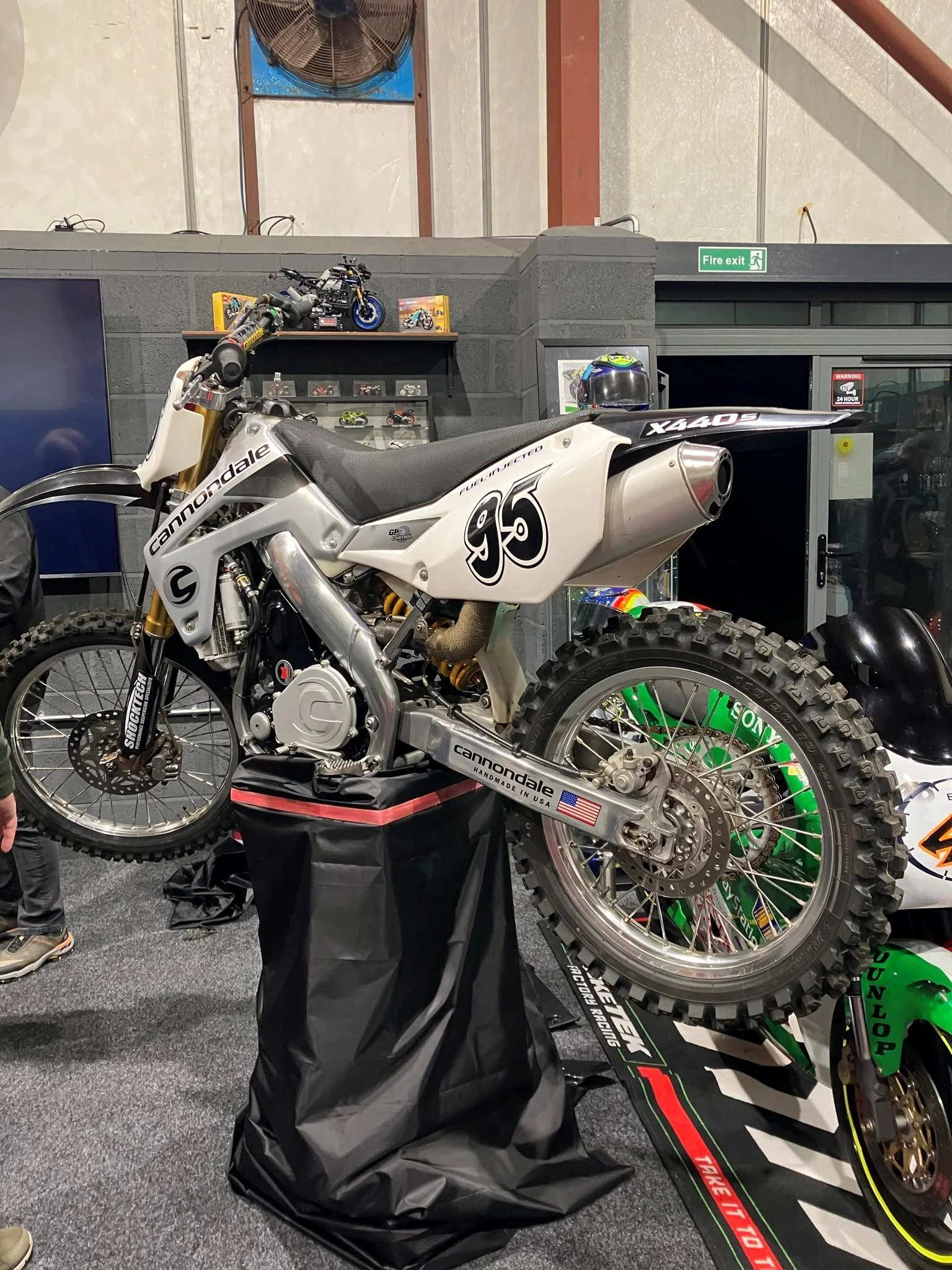 Photo of a silver Cannondale motocross bike