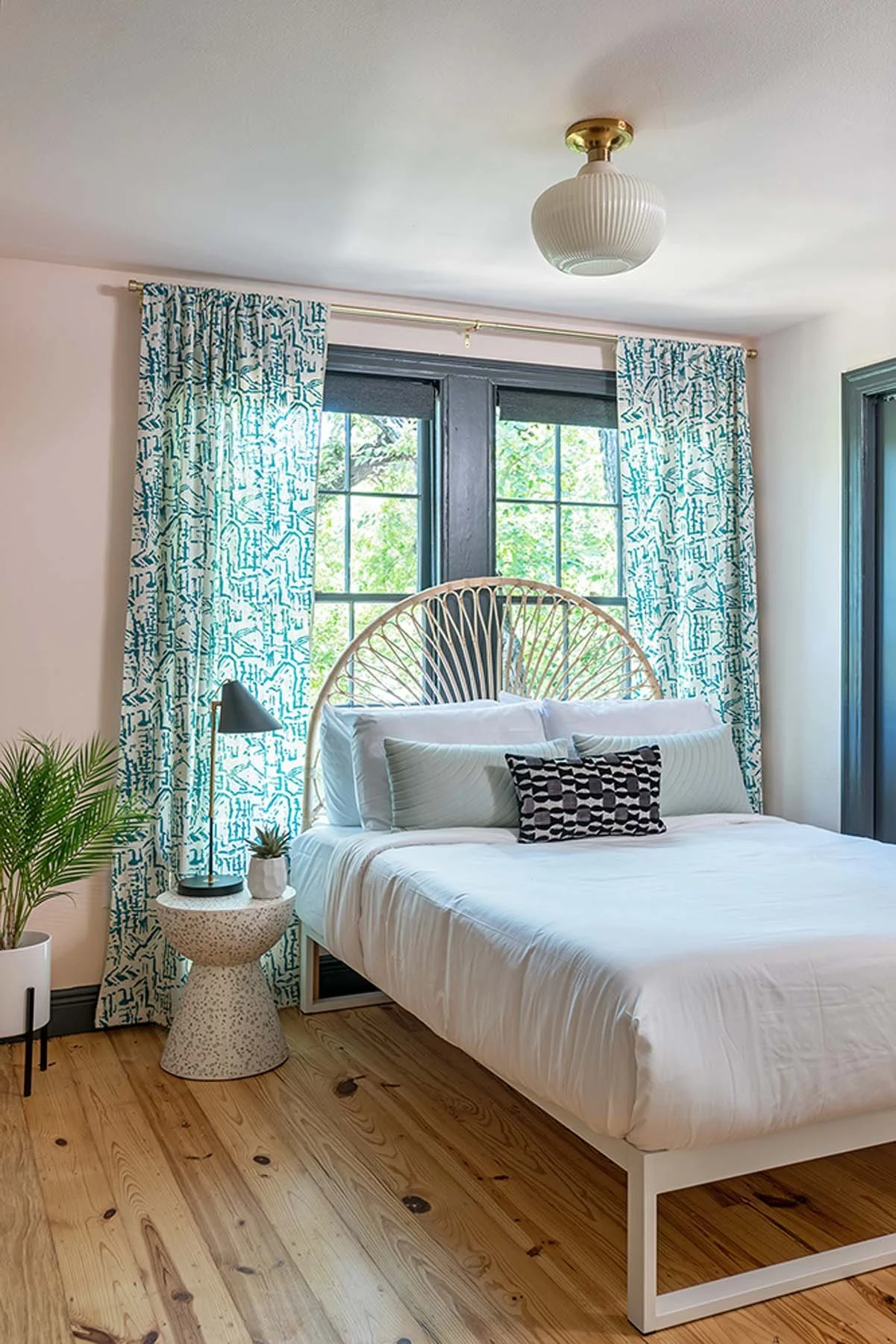 Christen-Ales-Interior-Design-Austin-Short-Term-Rentals12.jpg