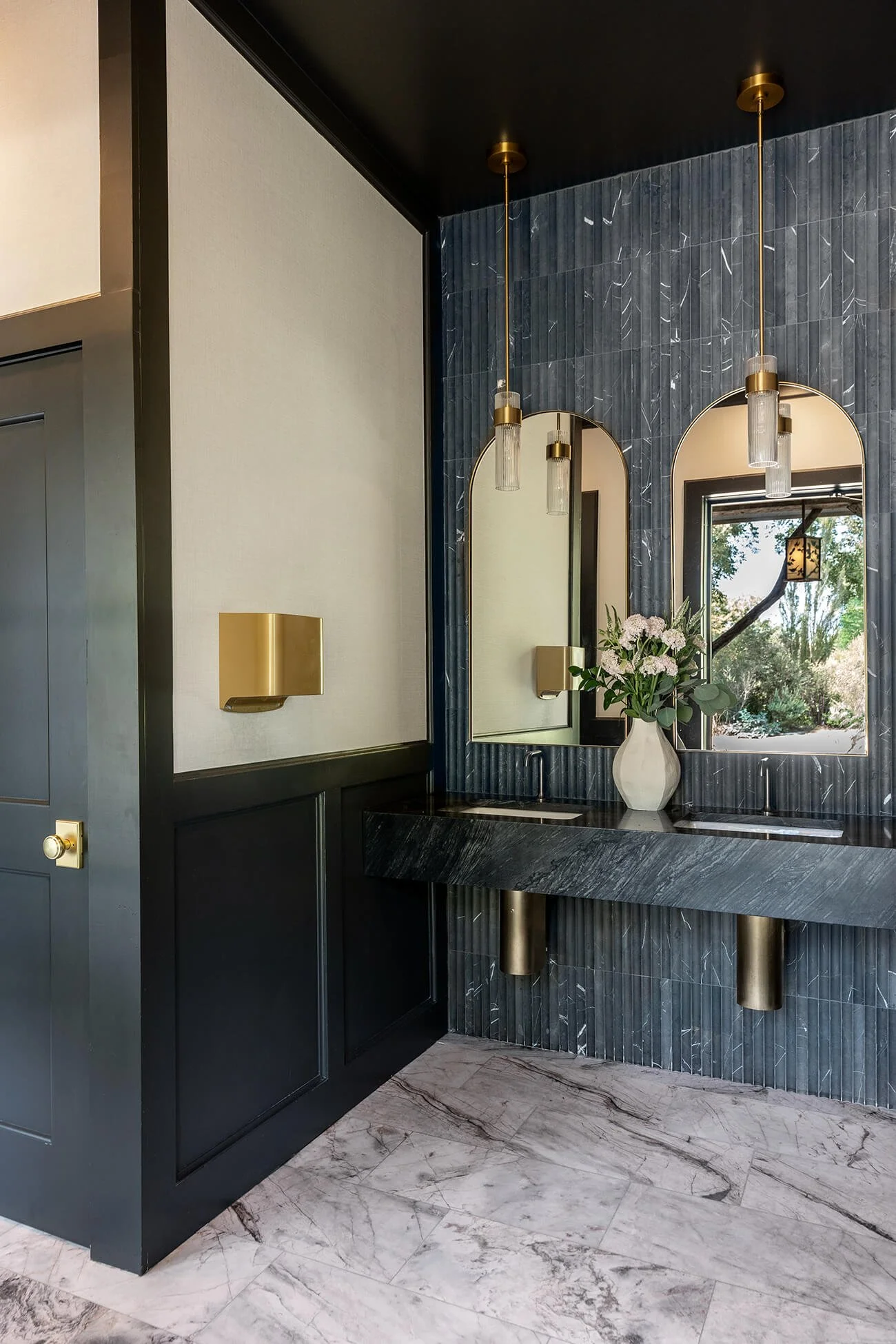 Christen-Ales-Interior-Design1.jpg