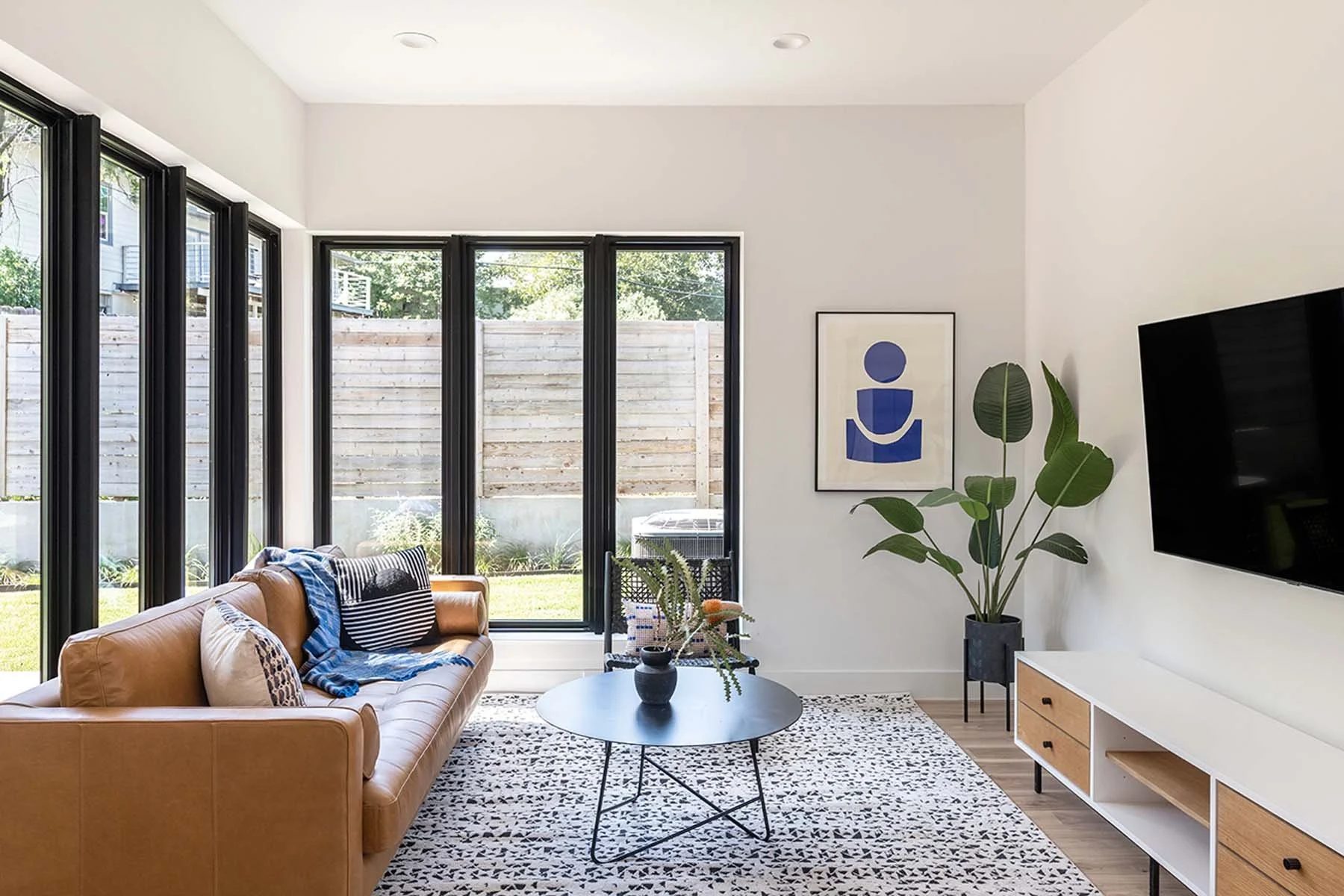 Christen-Ales-Interior-Design-Austin-Short-Term-Rentals17.jpg