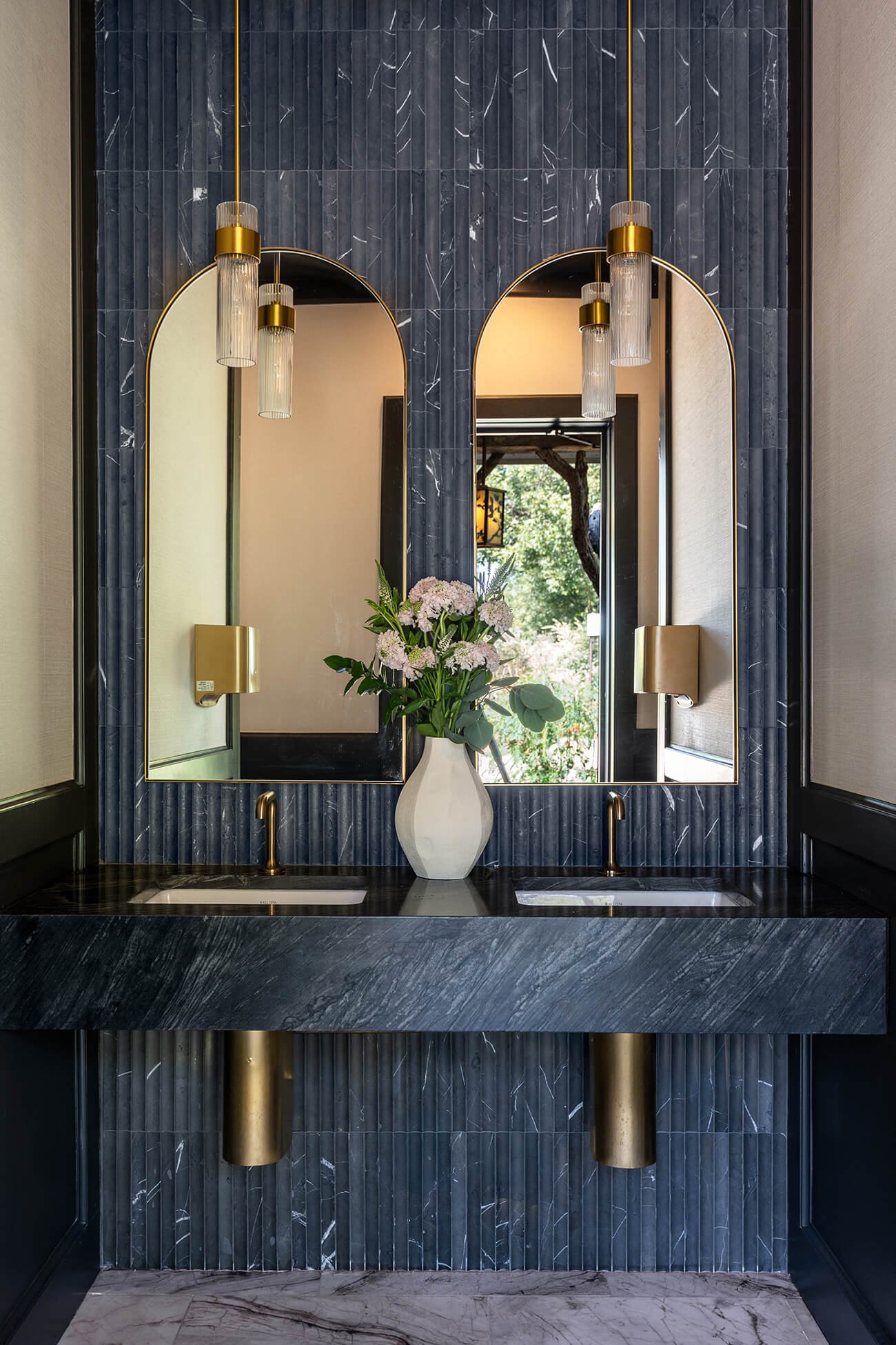 Christen-Ales-Interior-Design2.jpg