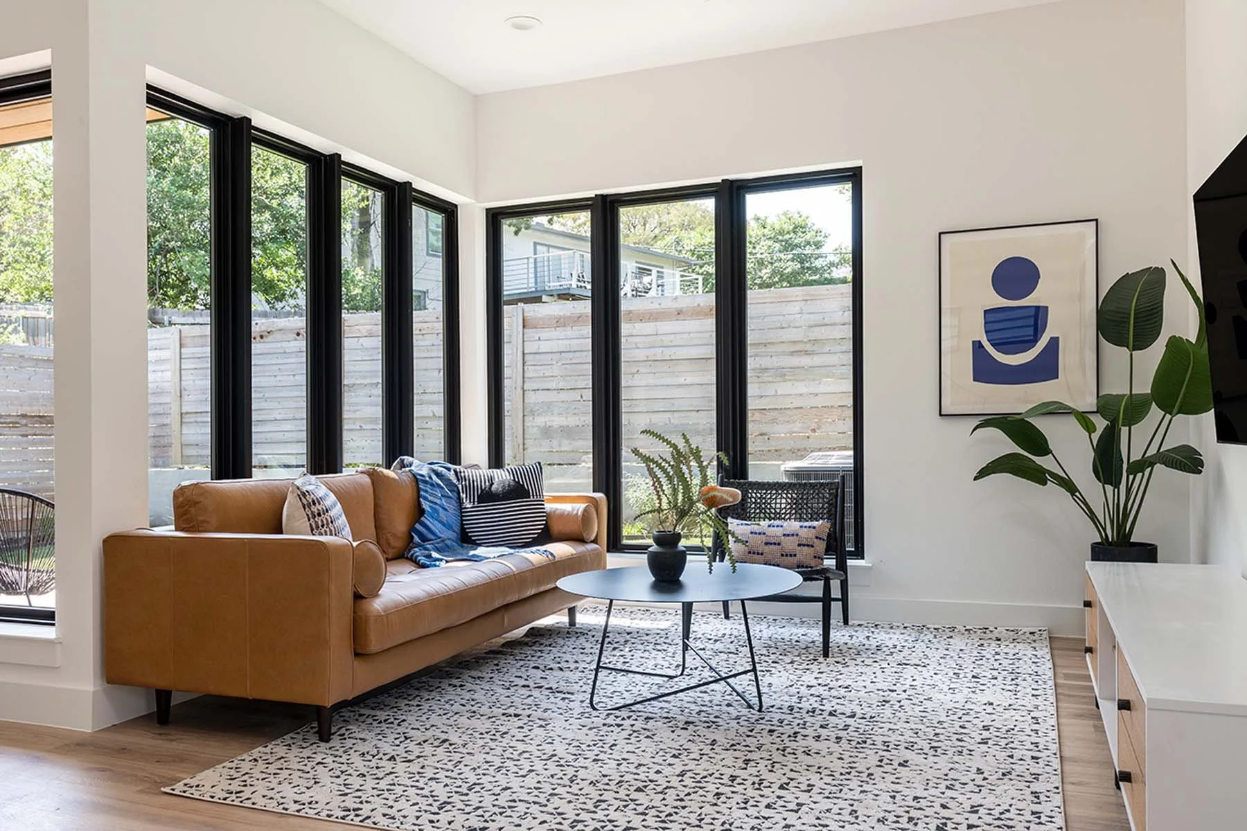 Christen-Ales-Interior-Design-Austin-Short-Term-Rentals24.jpg