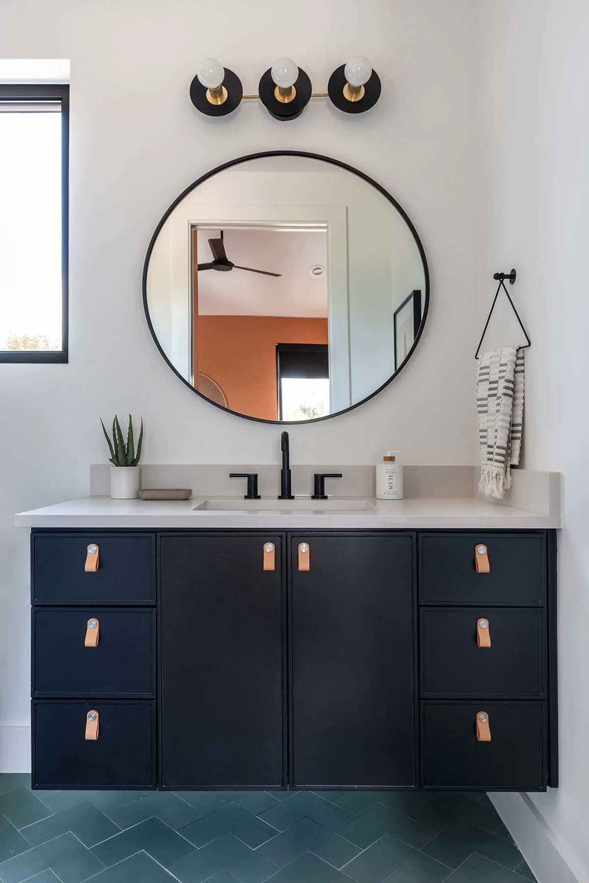Christen-Ales-Interior-Design-Austin-Short-Term-Rentals10.jpg