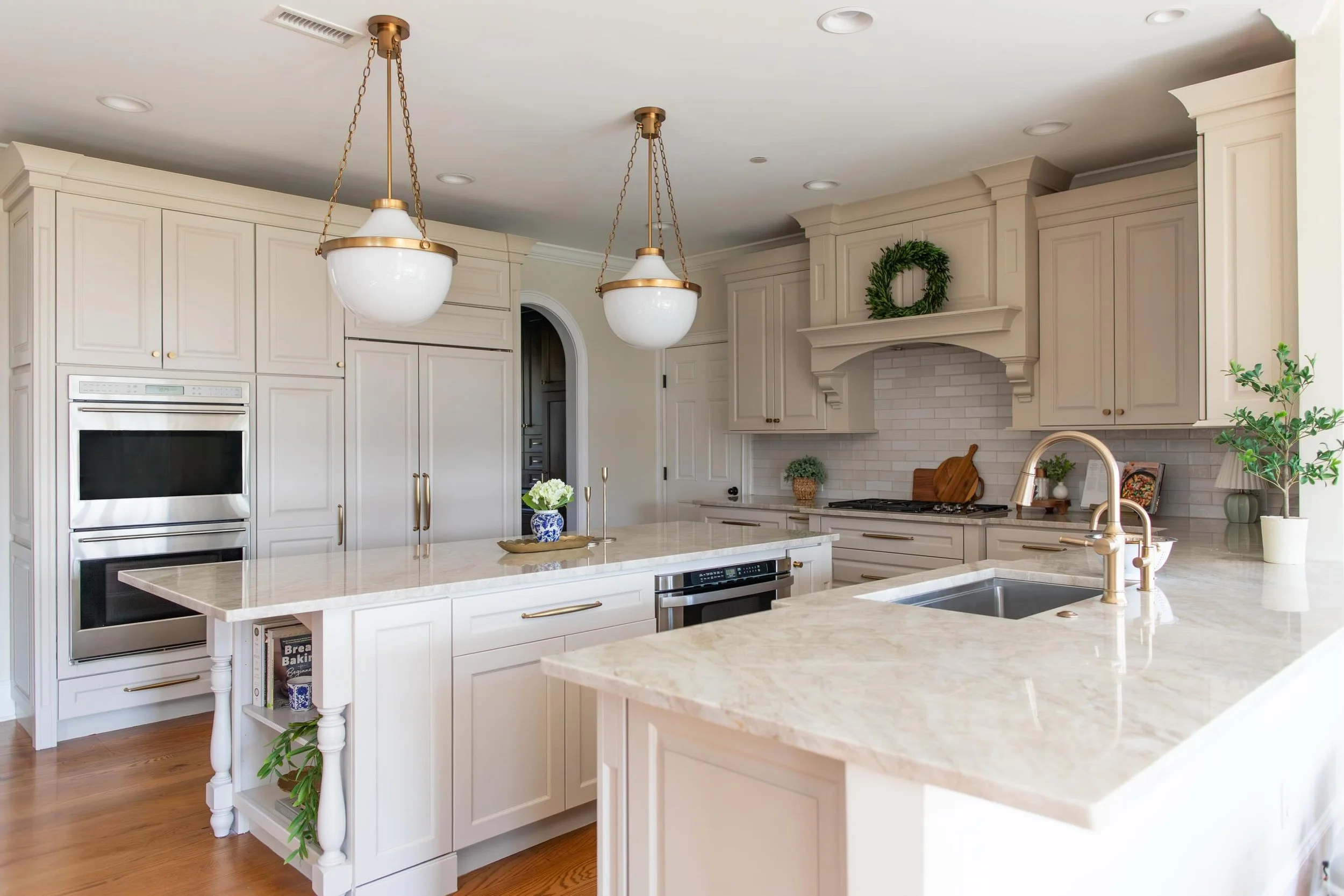 Another dream kitchen and pantry by @interiors_by_corinna 🤩 the colors and details are perfection ✨