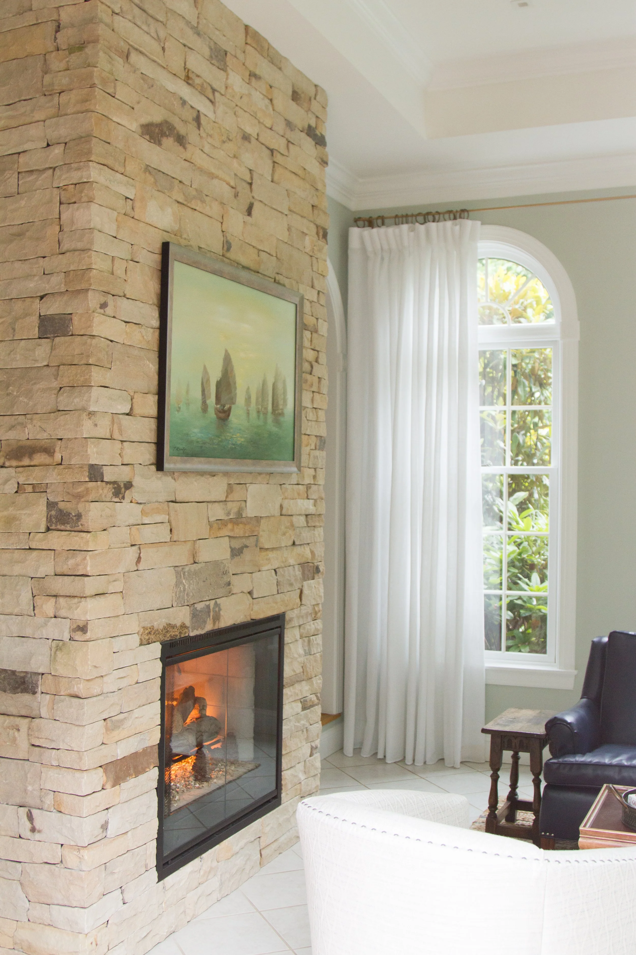 An Unused Sunroom Becomes the Homeowner’s Favorite Spot