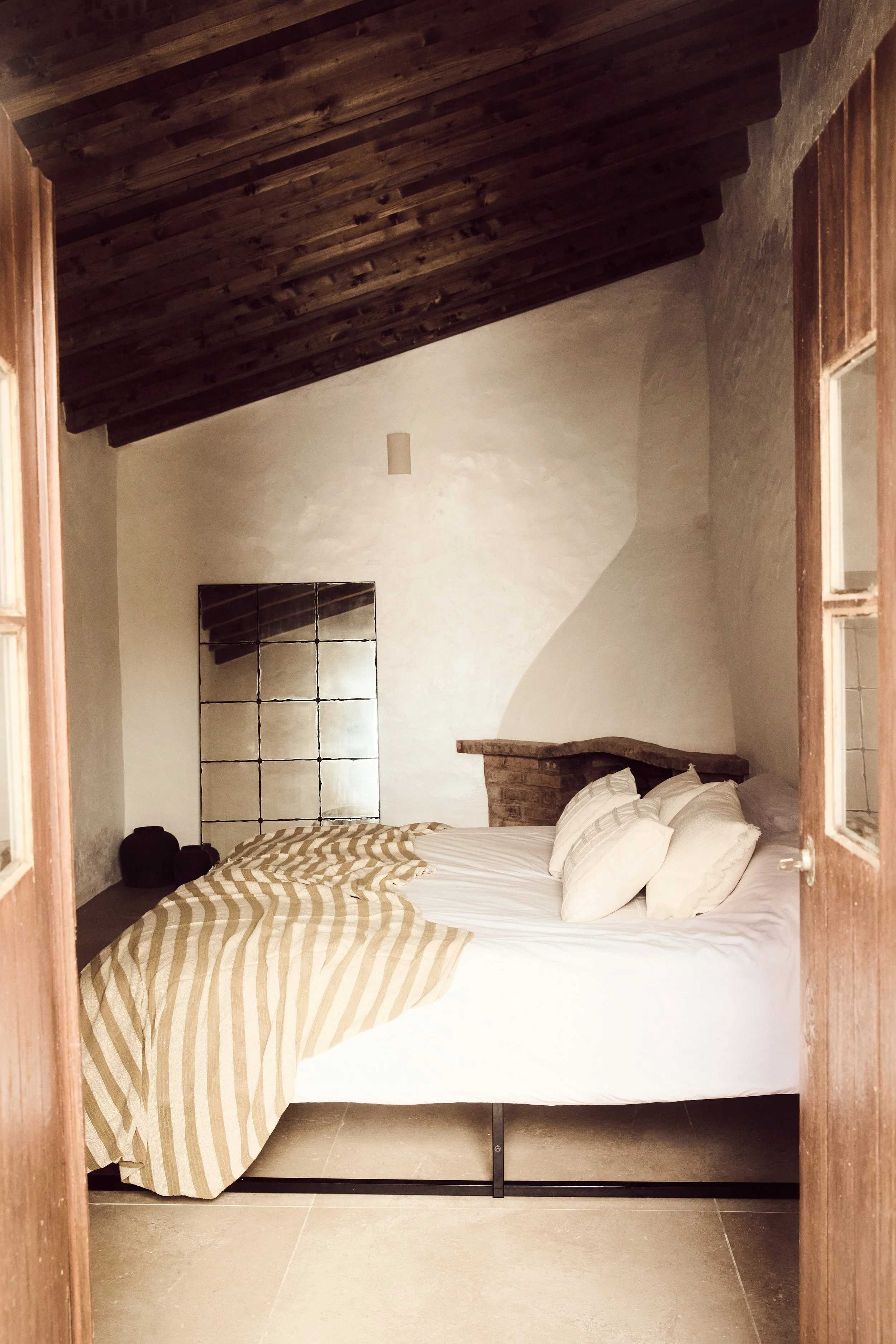 retreat bedroom casa de cura