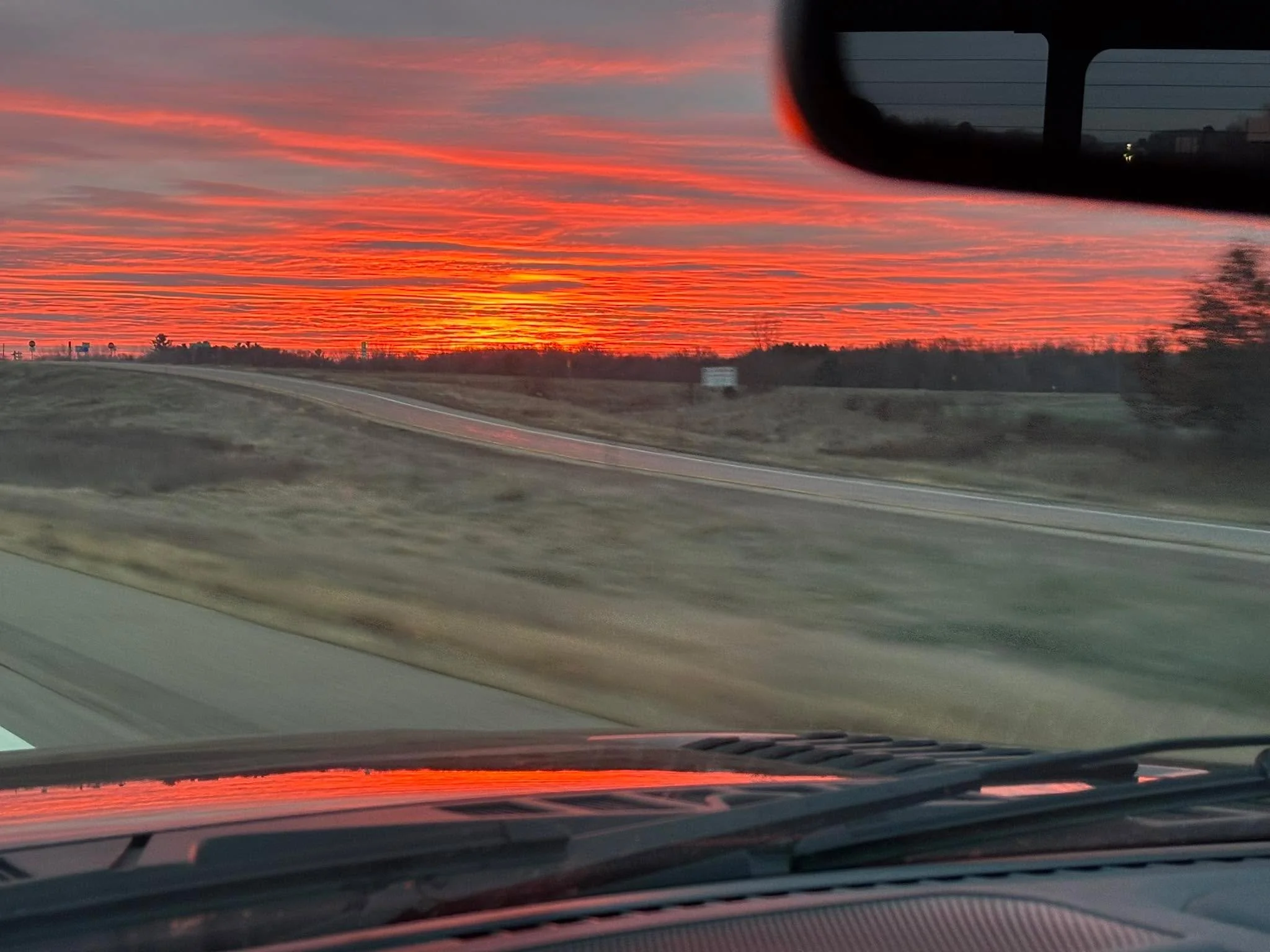 Wisconsin showing off this morning 🌅 ❤️