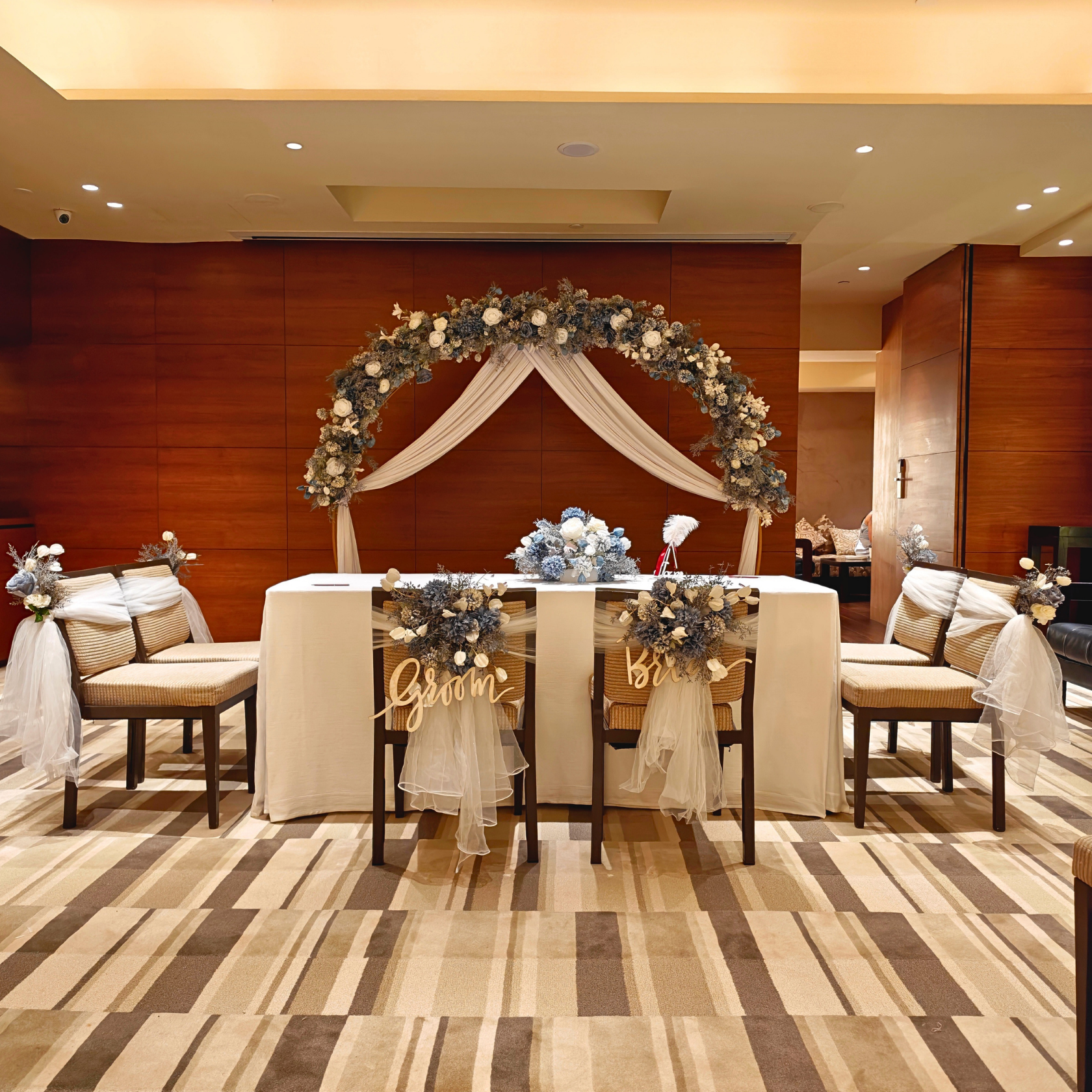Oval Solemnization Styling