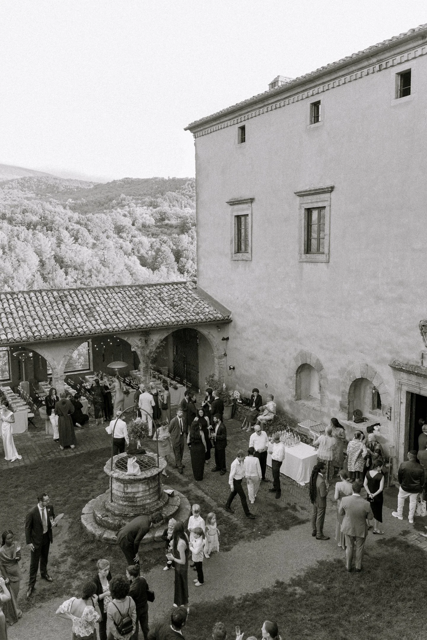 tuscany castle wedding ceremony