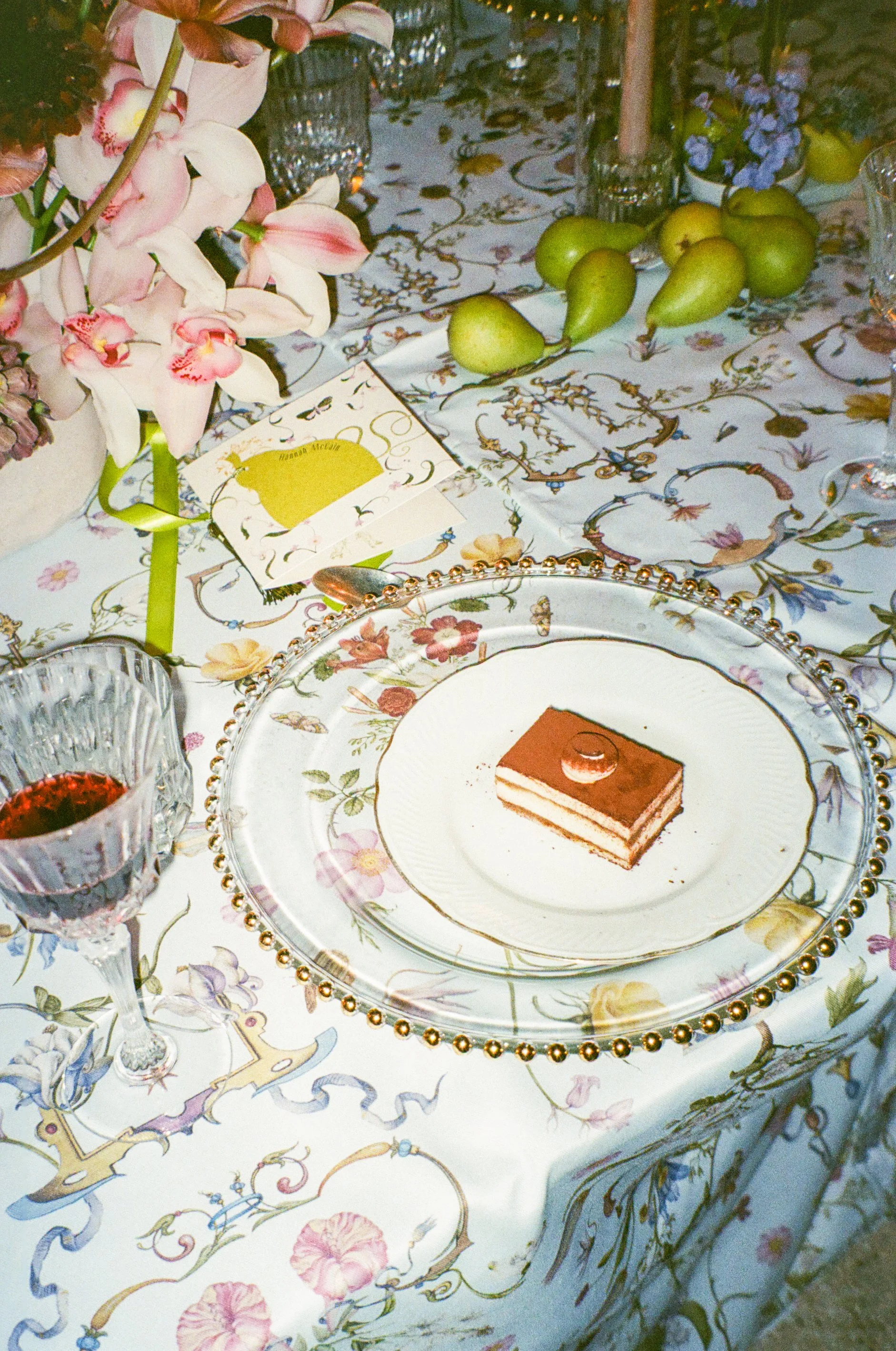 editorial wedding table setting with flowers and dessert in Italy at Villa Aurelia