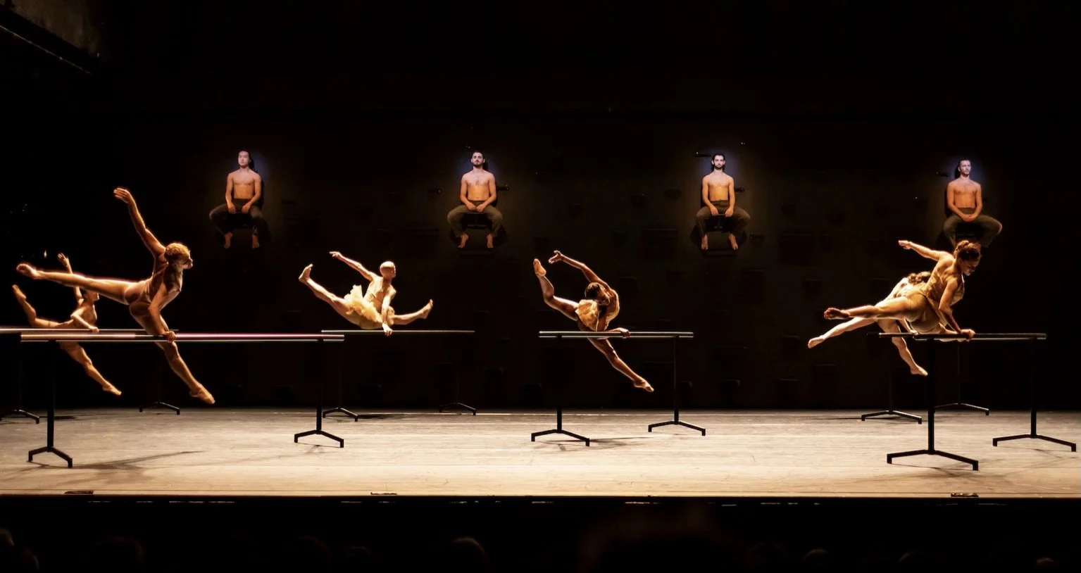 The Momo performance by Batsheva dance company