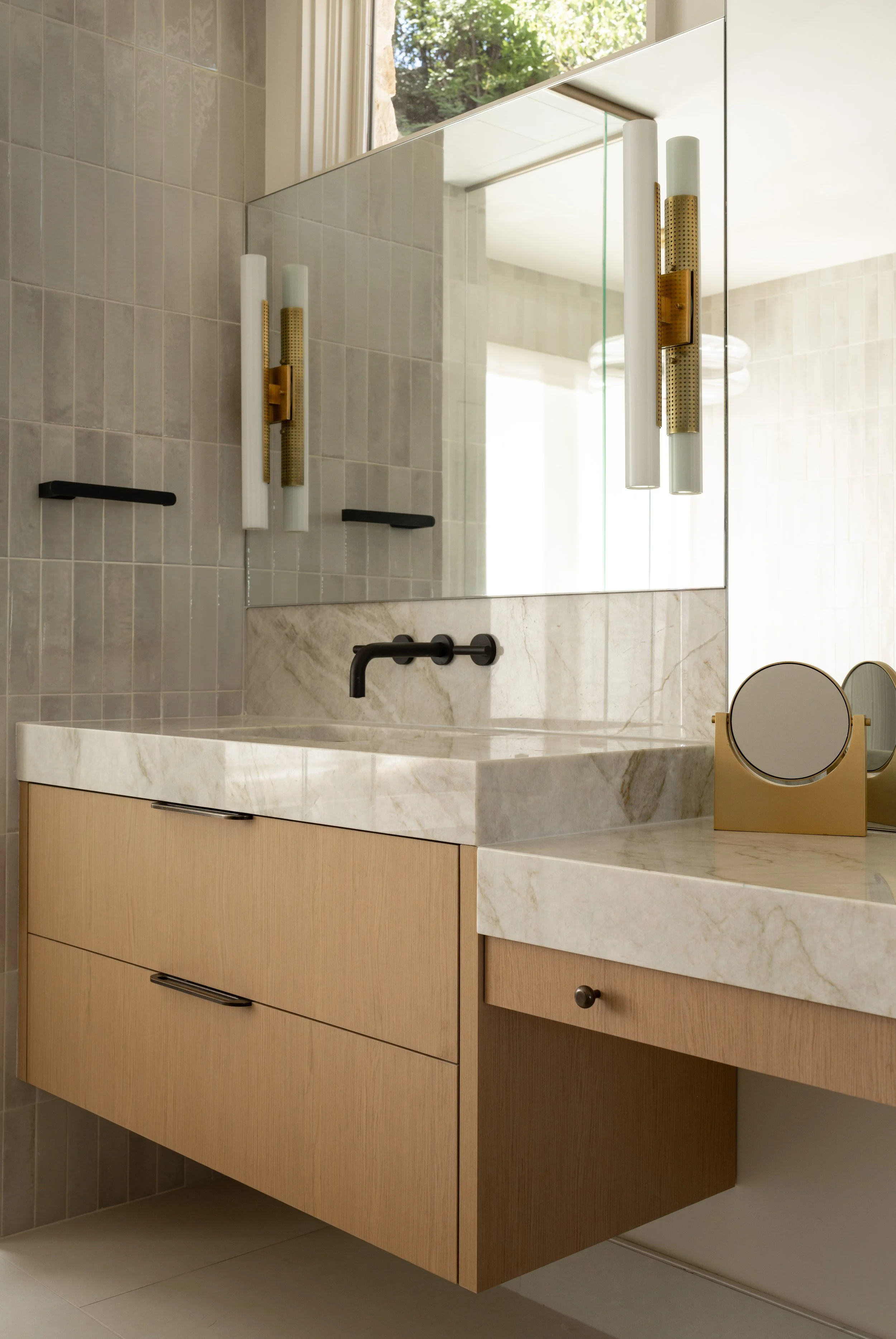 BVS-SUNDAE-DESIGN-MARINER-PRIMARY-BATHROOM-3 (1).jpg