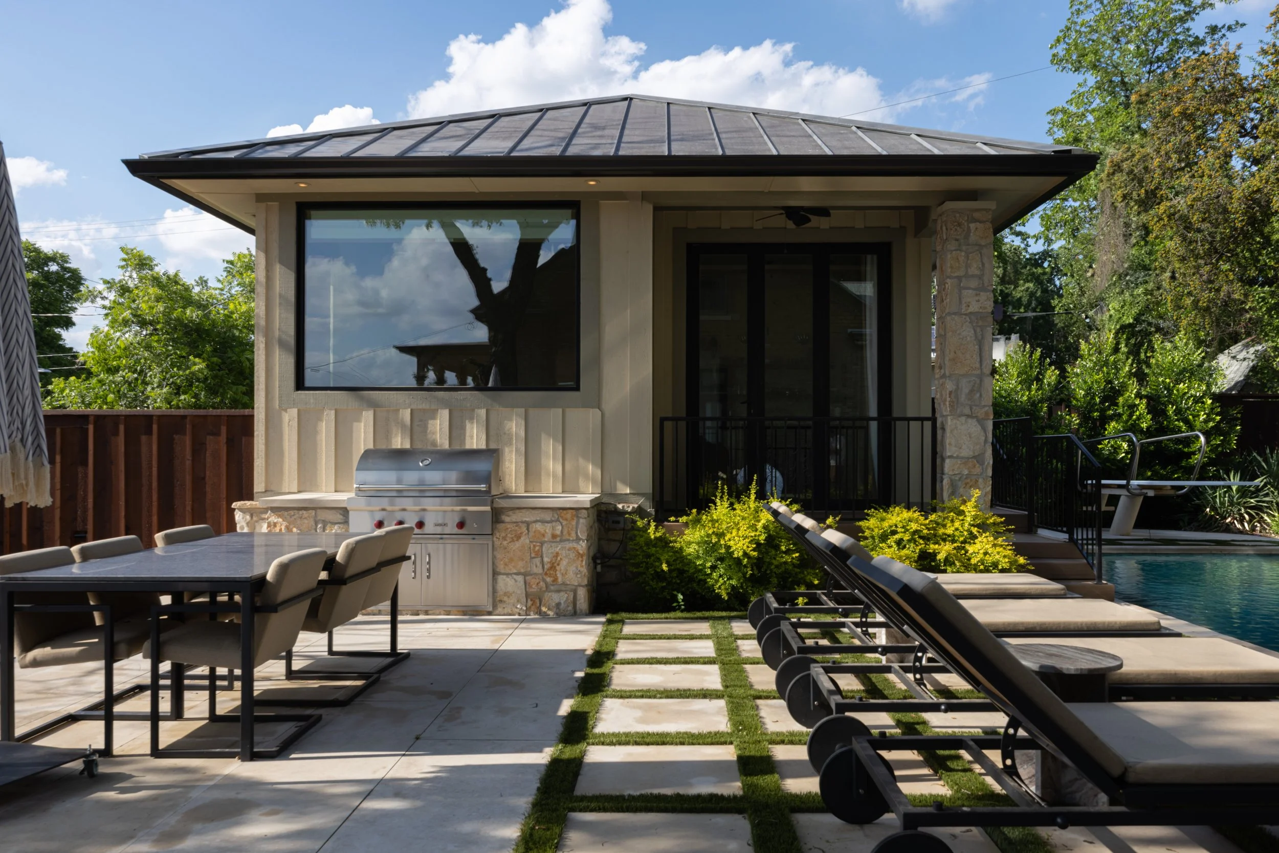SH_26.05.22_Pool_Haus-22.jpg