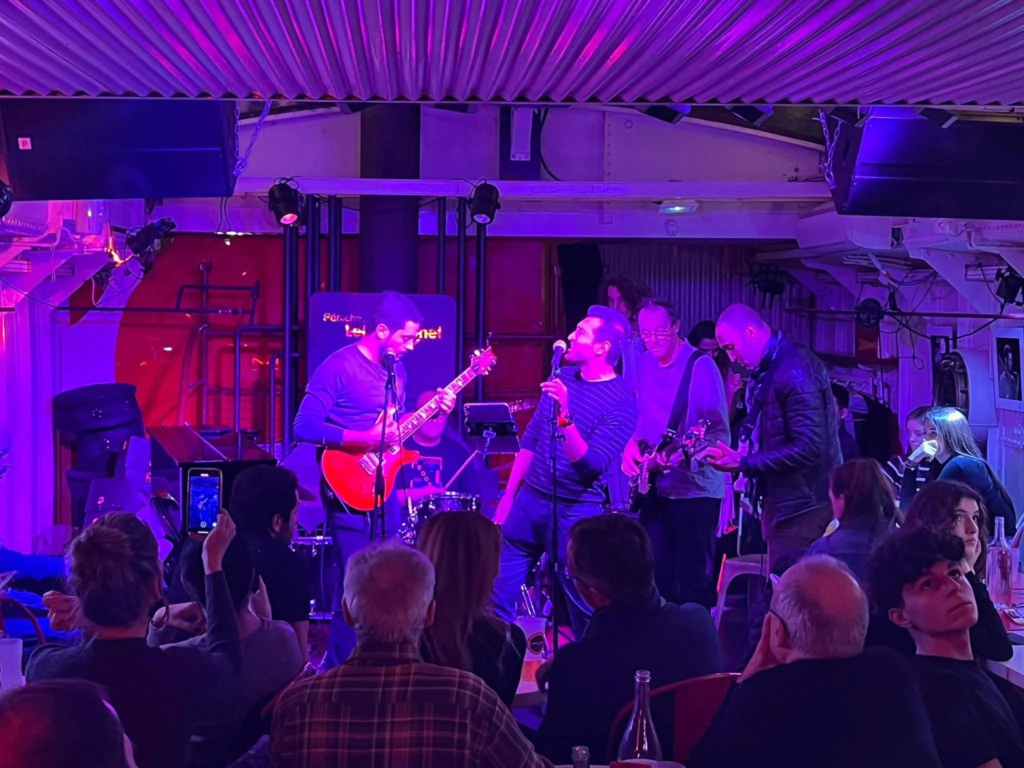 Jam session on a peniche 