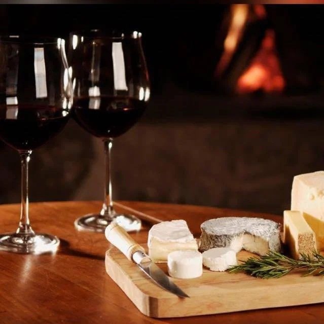 WINE &amp; CHEESE IN A PARISIAN APARTMENT 