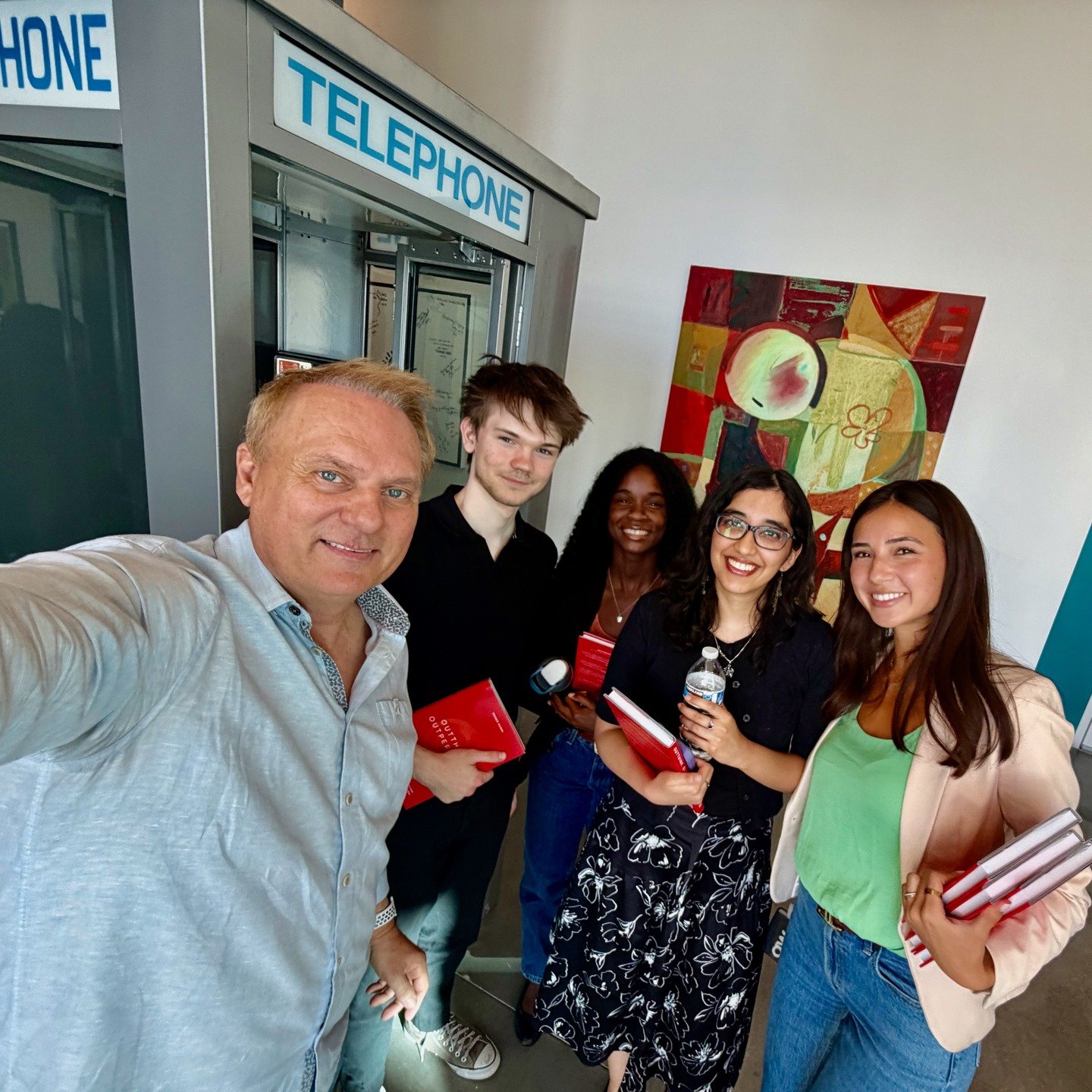 Giving back to the marketing community feels good.

Last night I hosted Emma Immanivong, Ananya Bhargava, Kayla Johnson, and Ignacy Sajek from ASU's Ad Works program at Off Madison Ave for a session on Behavioral Marketing.

Their enthusiasm and capa