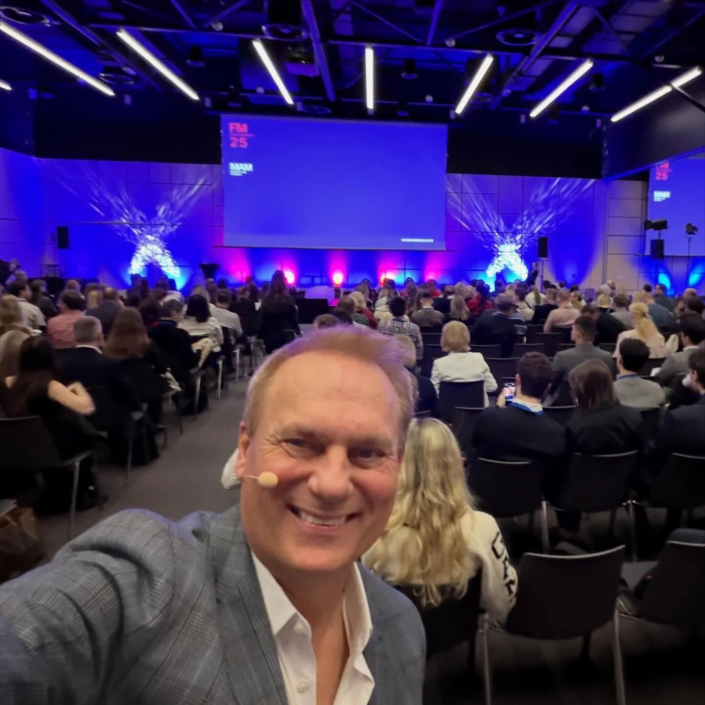 About to kick off Forum Media 25 with my keynote, Better Thinkers Win.

I want to thank everyone at Forum Media 25 for inviting me to speak and for being so generous with their time.

They are truly a group of amazing professionals that run a fantast
