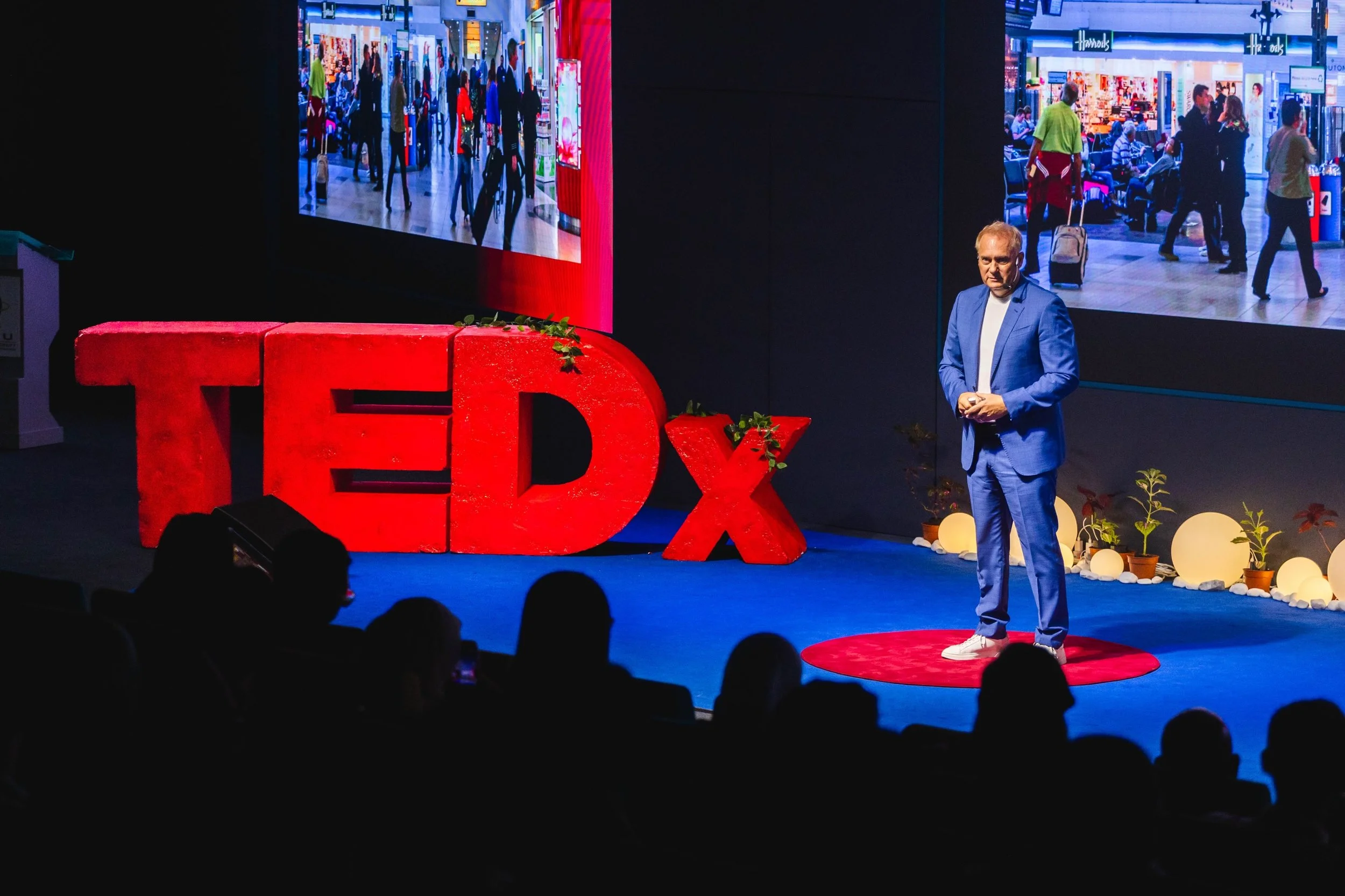 On August 1, I stepped onto a TEDx stage for the first time.

At TEDxAsia Pacific U, themed &ldquo;Room to Breathe,&rdquo; I gave a talk called &ldquo;Stop Following the Blue Line,&rdquo; about how AI is reshaping the way we think. There is a real di