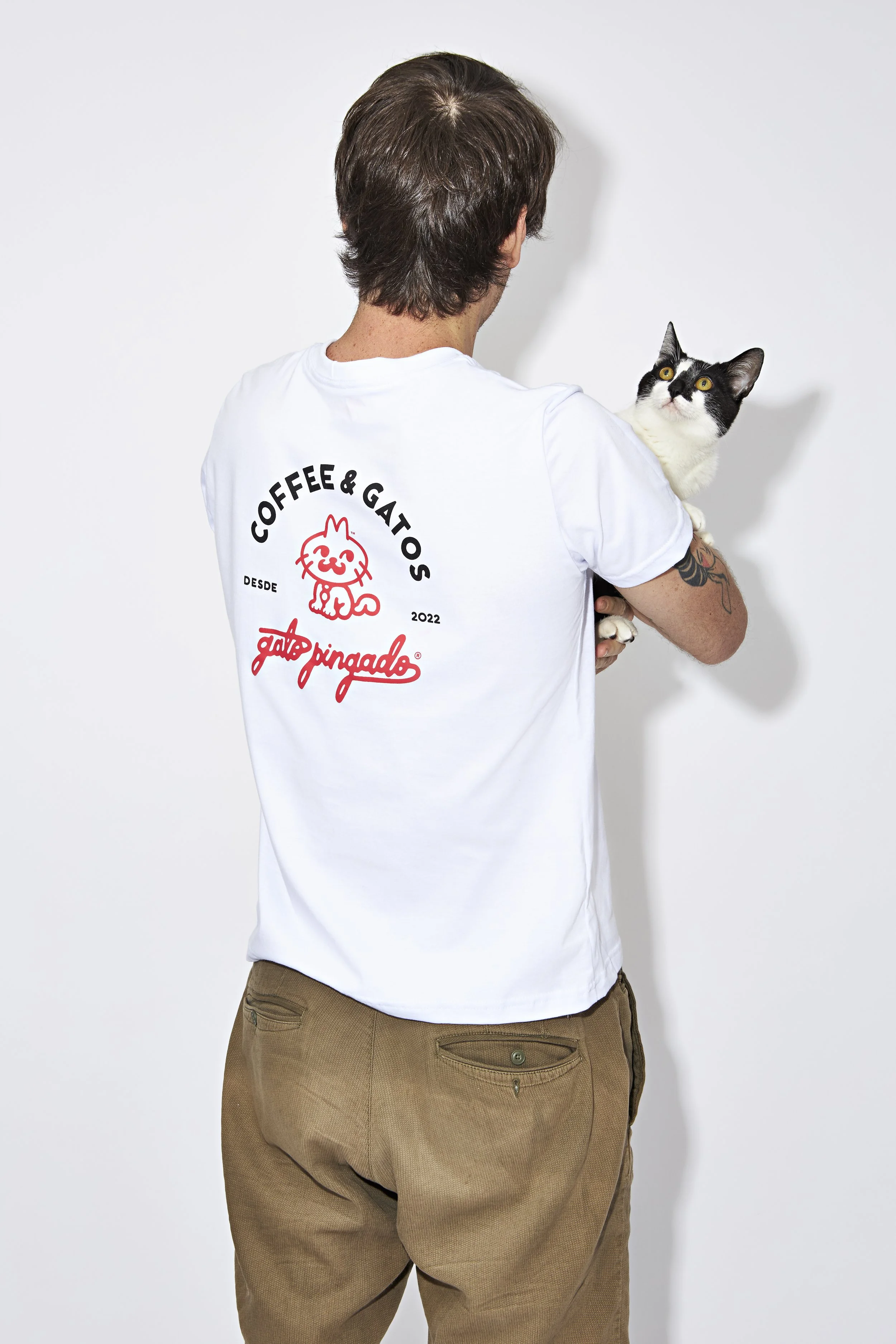 Camiseta Coffee & Gatos