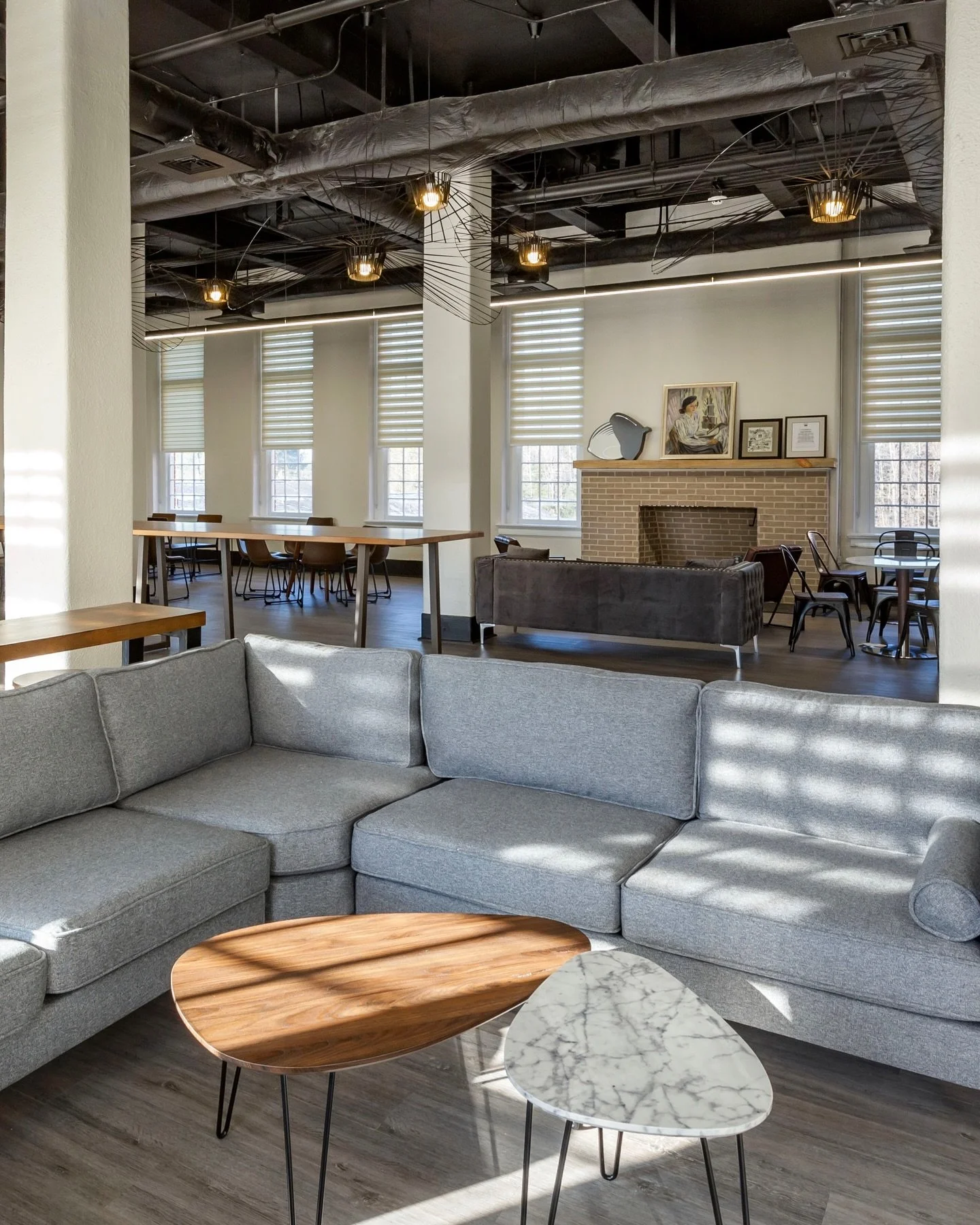 Your mornings start here. ☕️ There&rsquo;s nothing like the quiet hum of the Acorn Room to begin your day at the Inn at Blackstone. Whether you&rsquo;re fueling up for a busy day of meetings or enjoying a slow weekend escape, our complimentary breakf