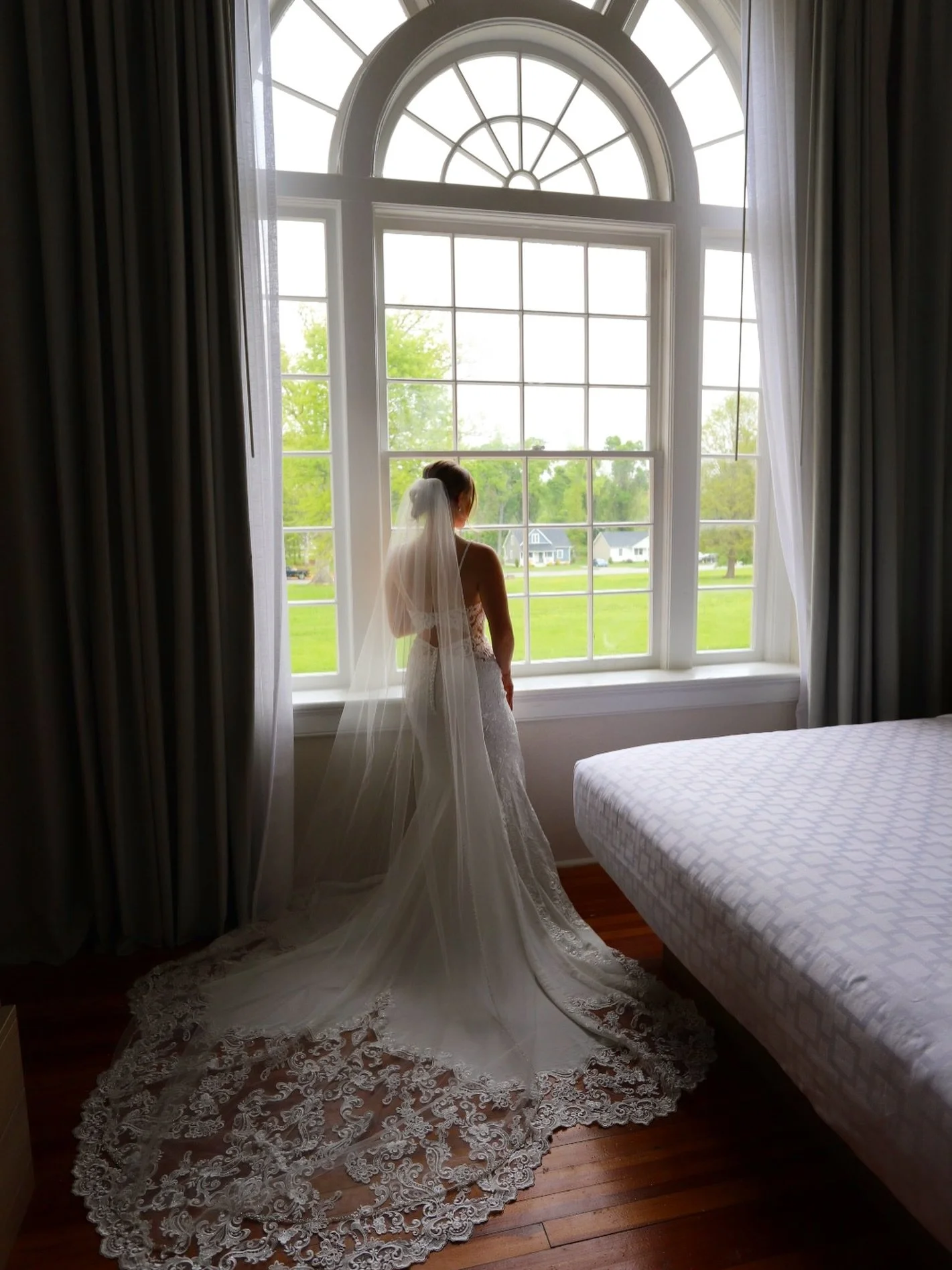 Take a breath and take it all in. ✨ The moments right before you step into your future are some of the most beautiful of your big day. Our bridal suite doesn&rsquo;t just offer a space to prepare, it provides a quiet, timeless sanctuary to ground you