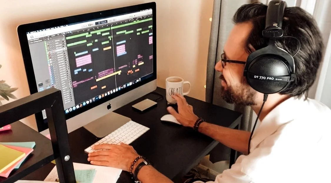 Bálint Varga in "The Magic Behind d'ILLUSION"